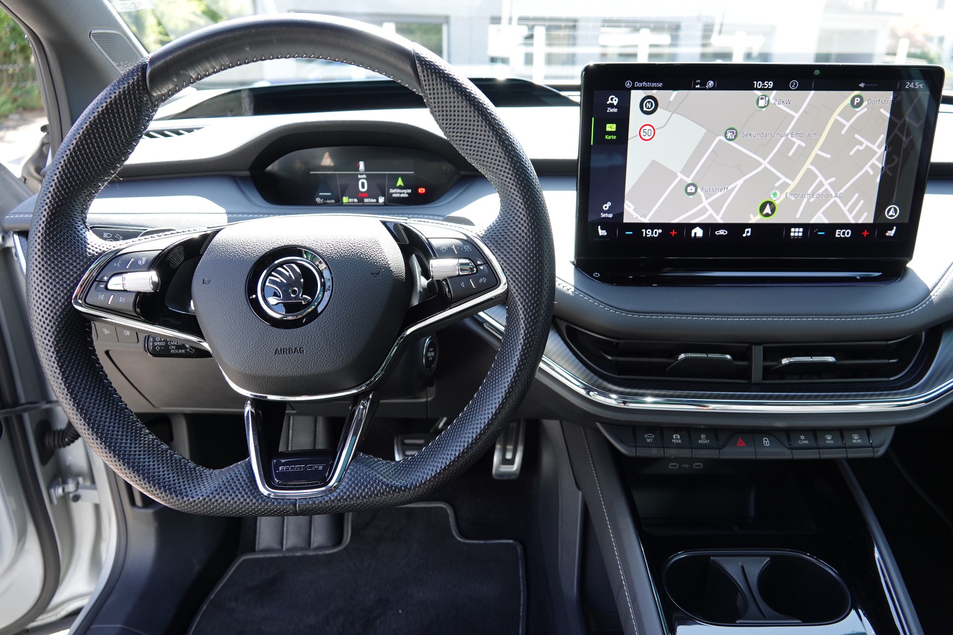 SKODA Enyaq iV 80x - 13