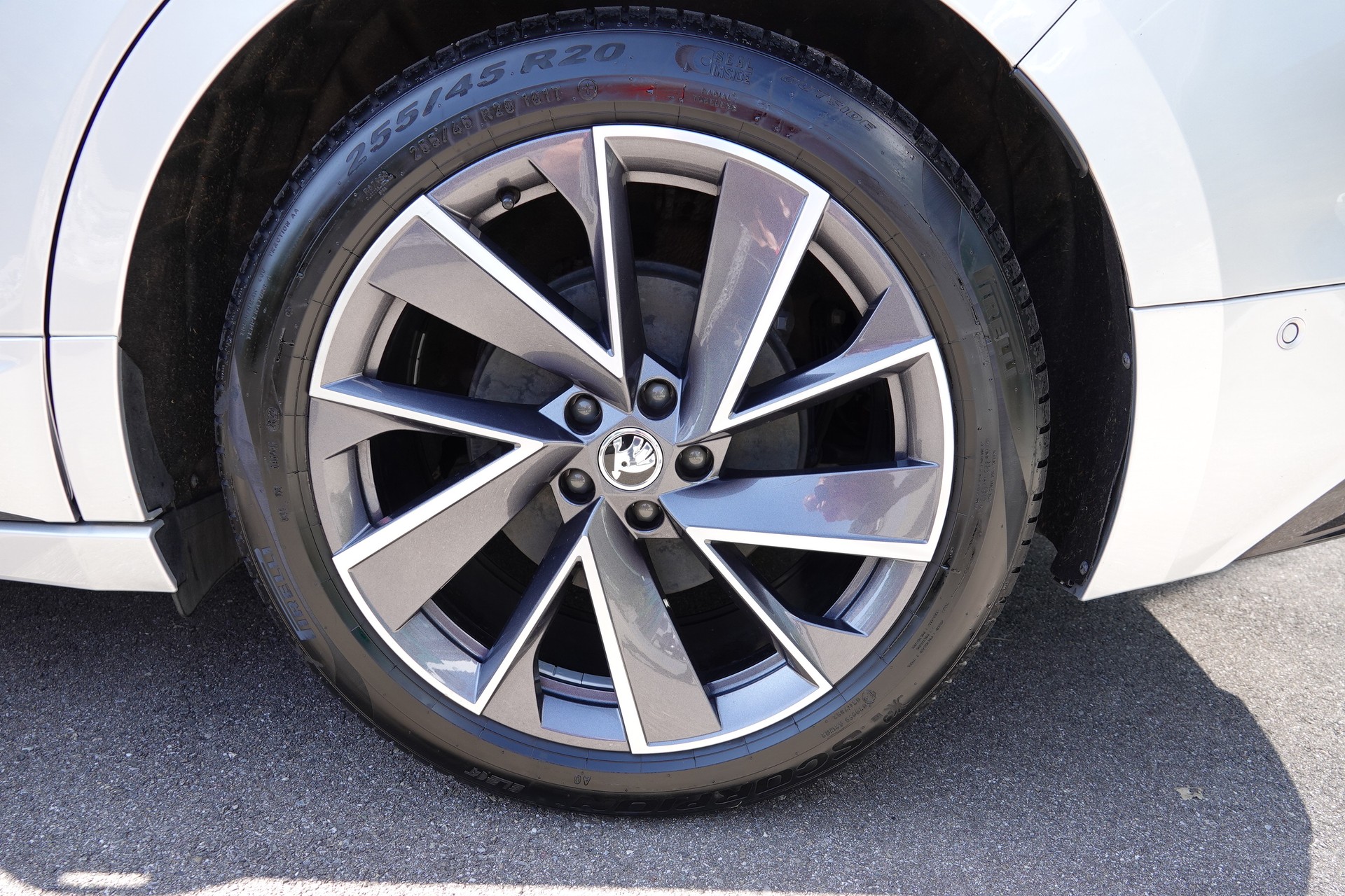 SKODA Enyaq iV 80x - 22