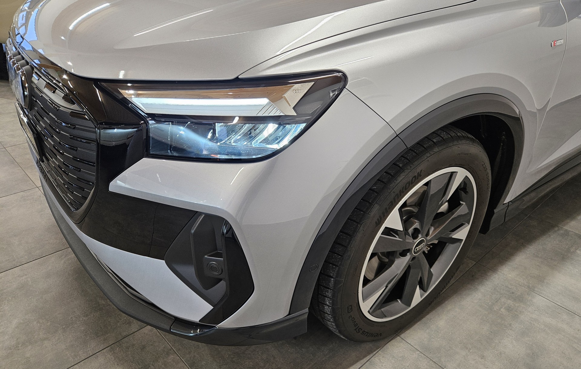 AUDI Q4 Sportback e-tron 50 S-Line quattro mit Anhängerkupplung (Modelljahr 2024) - 4