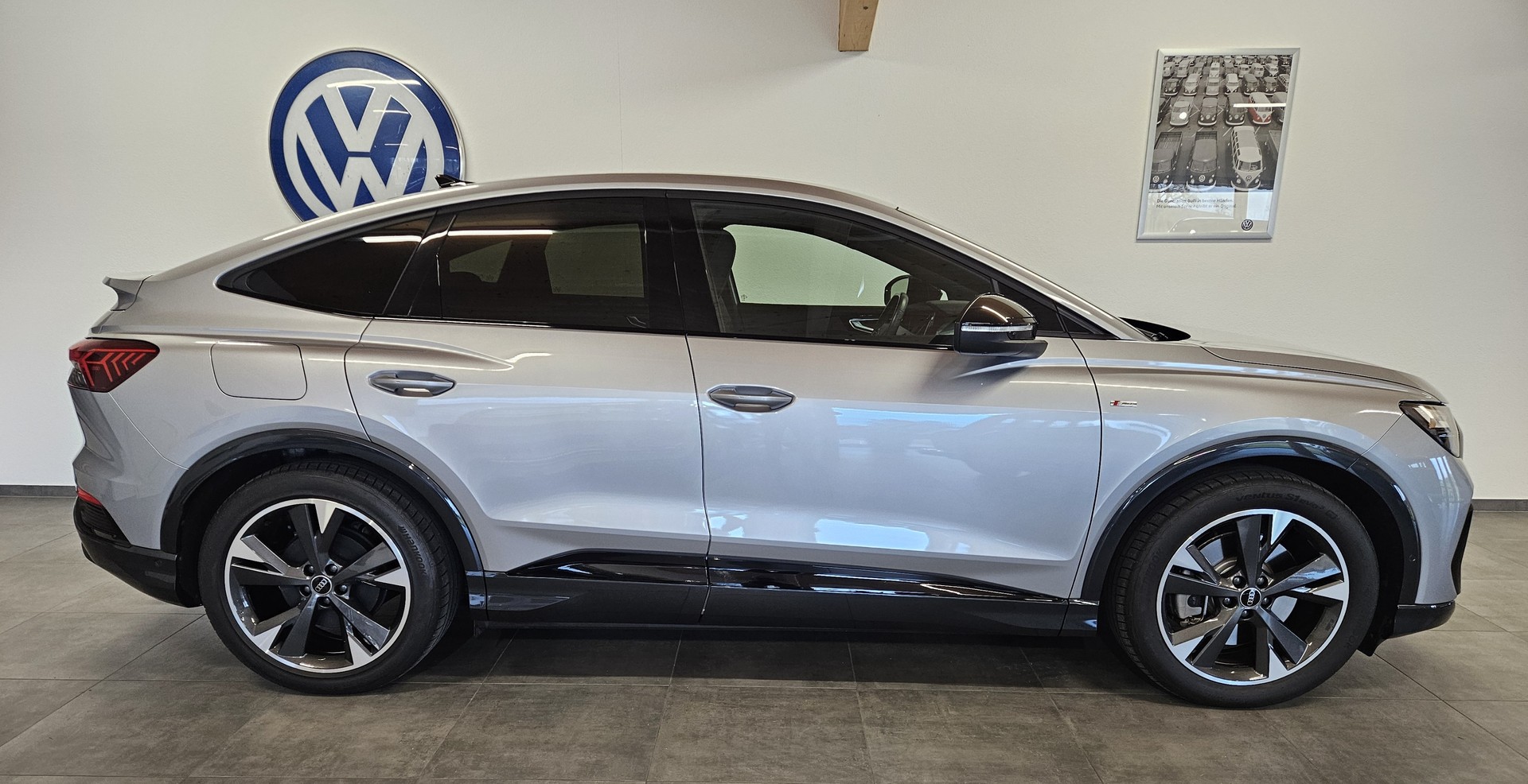 AUDI Q4 Sportback e-tron 50 S-Line quattro mit Anhängerkupplung (Modelljahr 2024) - 11