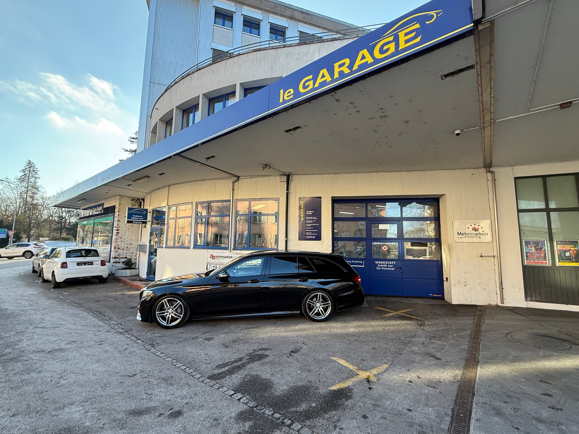 MERCEDES-BENZ E 220 d AMG Line 9G-Tronic - 5