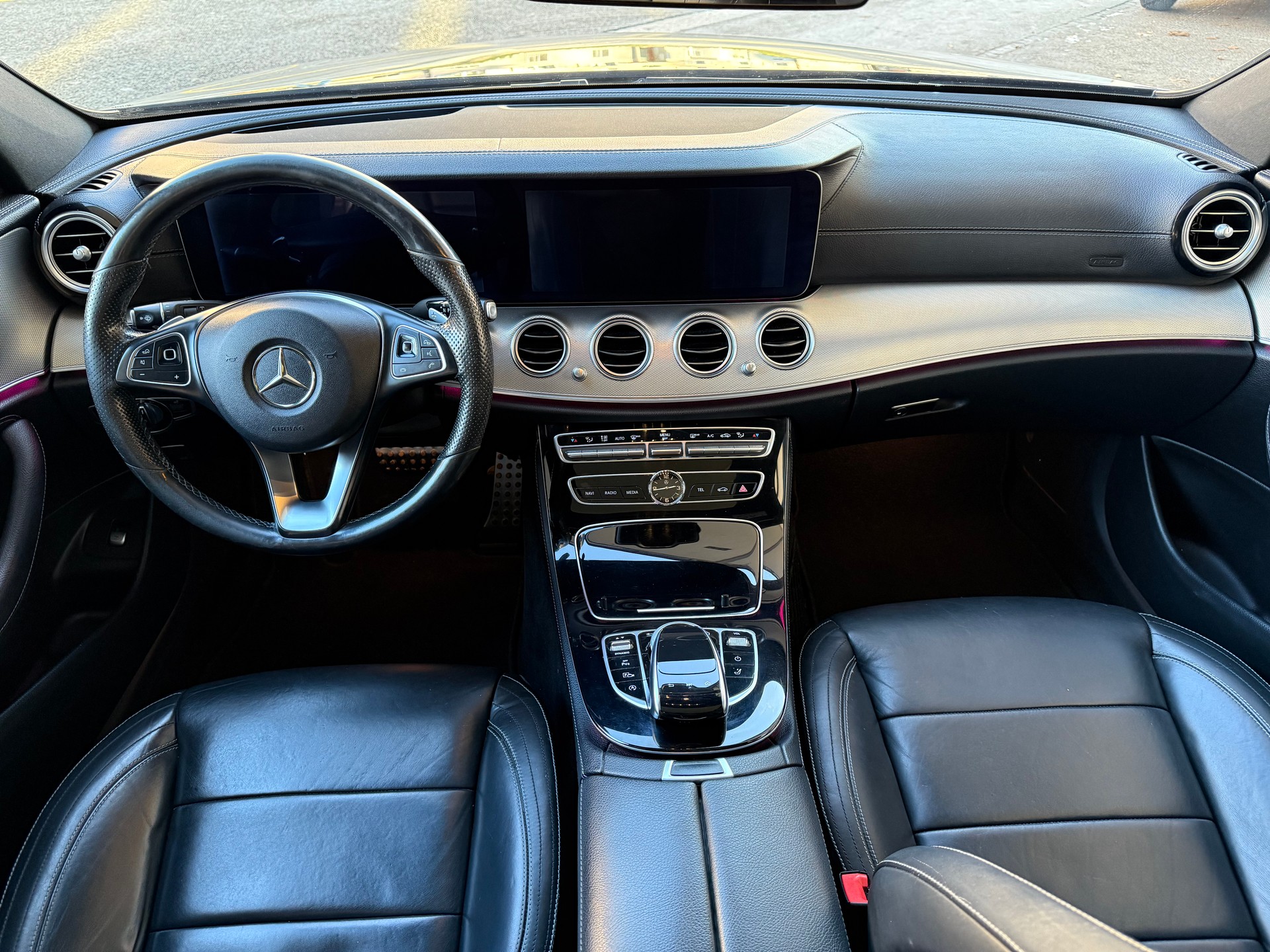 MERCEDES-BENZ E 220 d AMG Line 9G-Tronic - 11