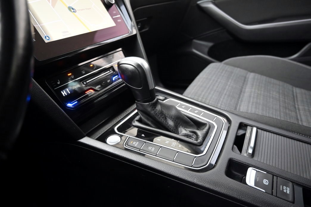 VW Passat Variant 2.0 TDI Business DSG - 10