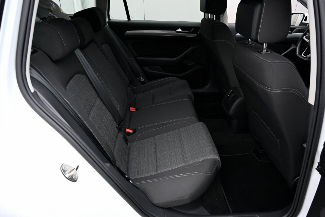 VW Passat Variant 2.0 TDI Business DSG - 8