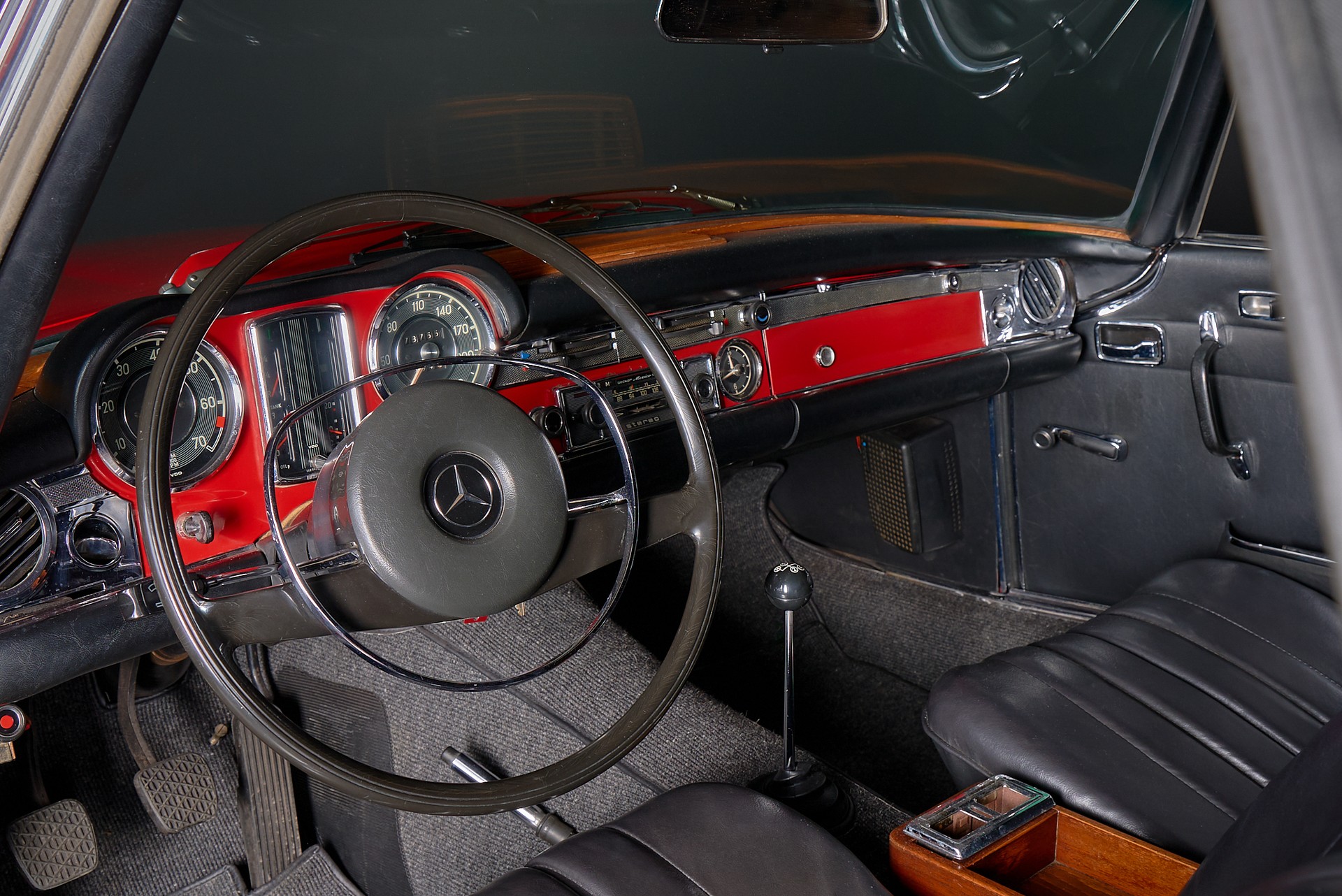 MERCEDES-BENZ 250 SL Pagode - 11
