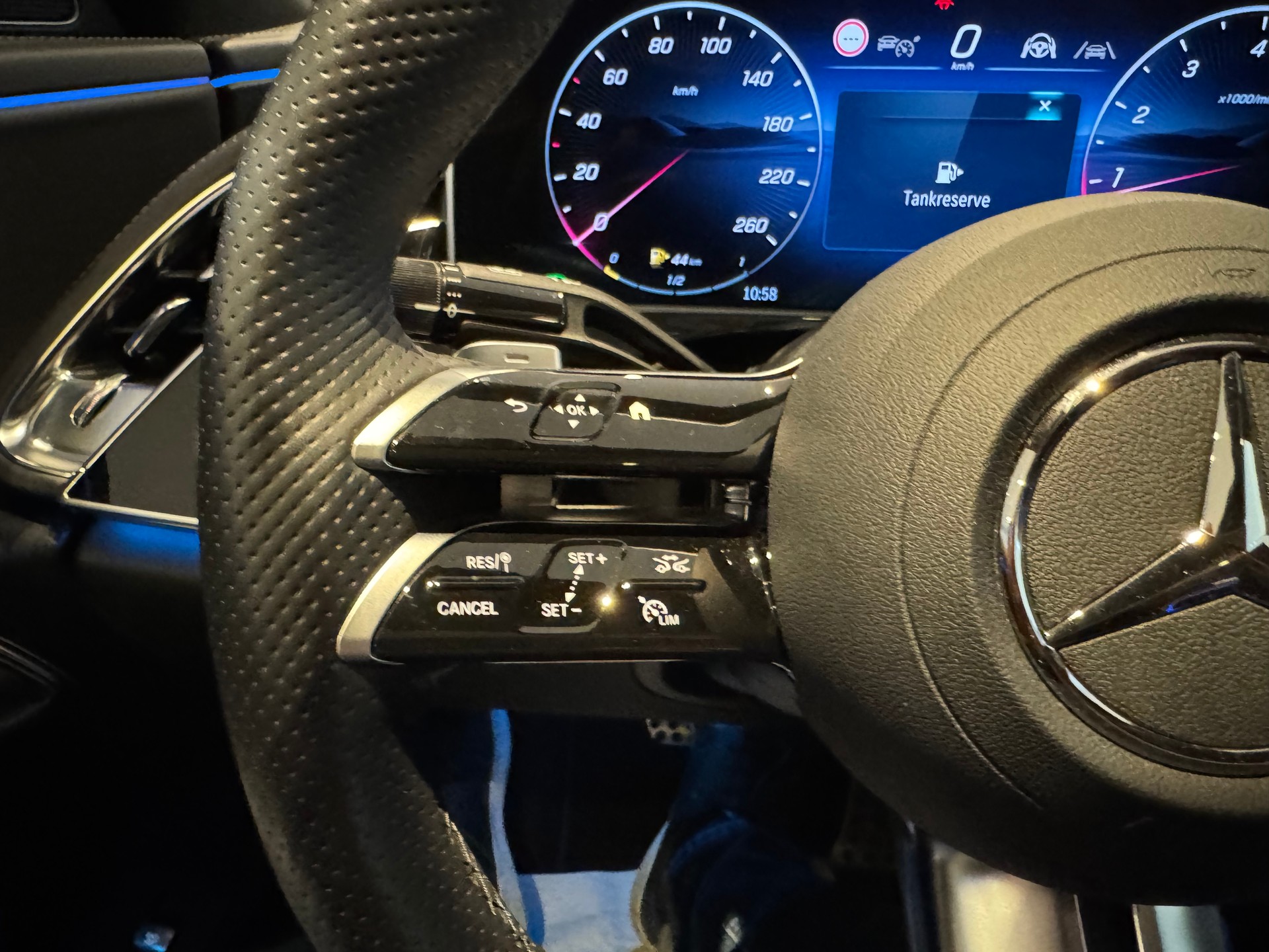 MERCEDES-BENZ E 450 AMG Line 4matic - 20
