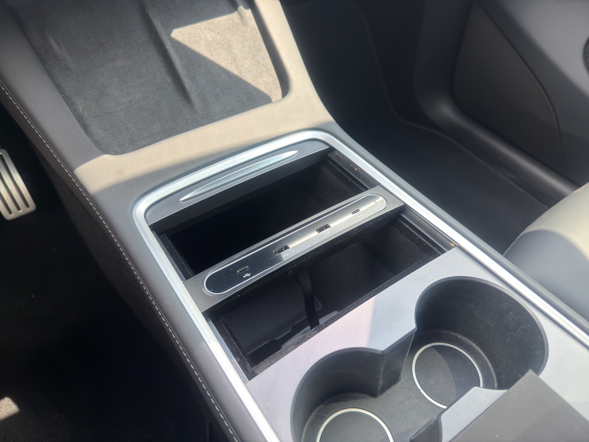 TESLA Model Y Performance D - 54