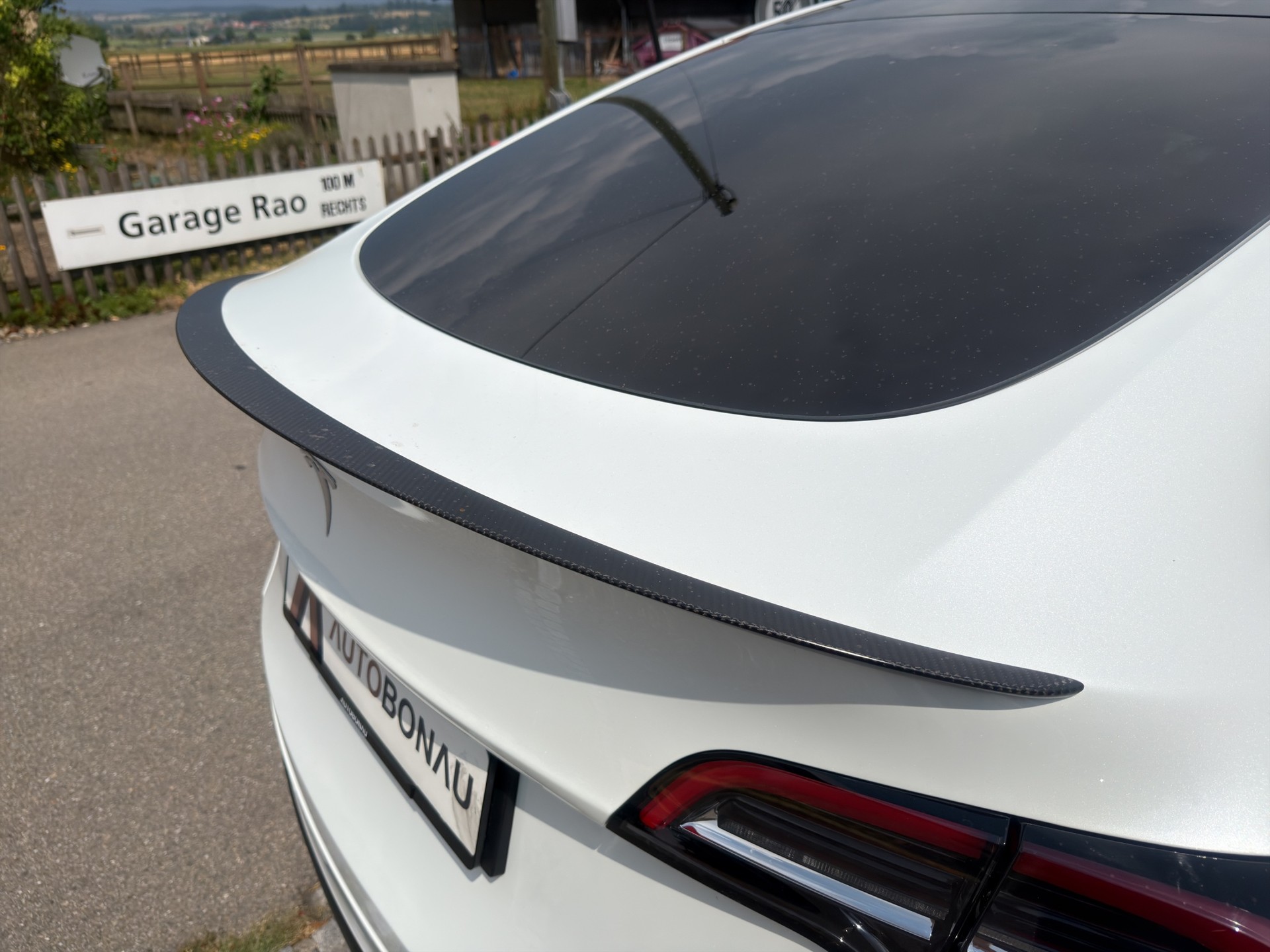 TESLA Model Y Performance D - 47