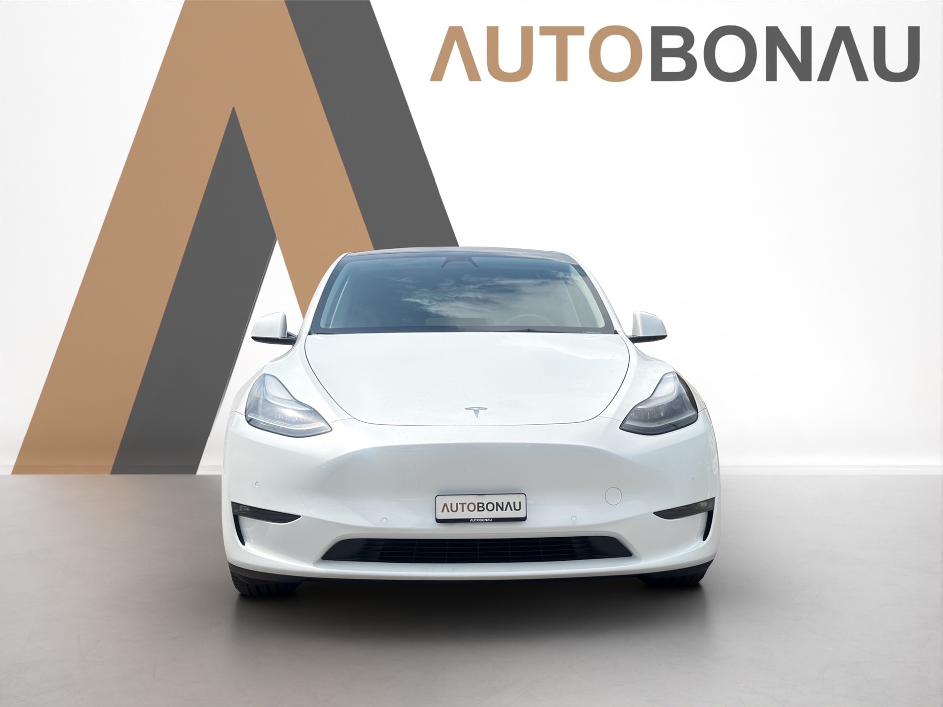 TESLA Model Y Performance D - 8