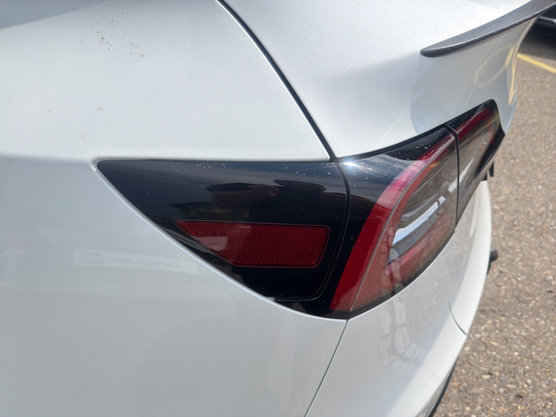 TESLA Model Y Performance D - 45