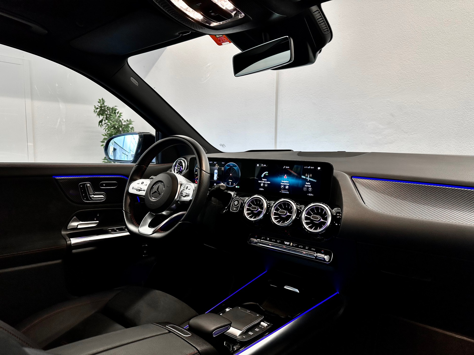 MERCEDES-BENZ GLA 220d 4Matic AMG Line 8G-DCT - 29