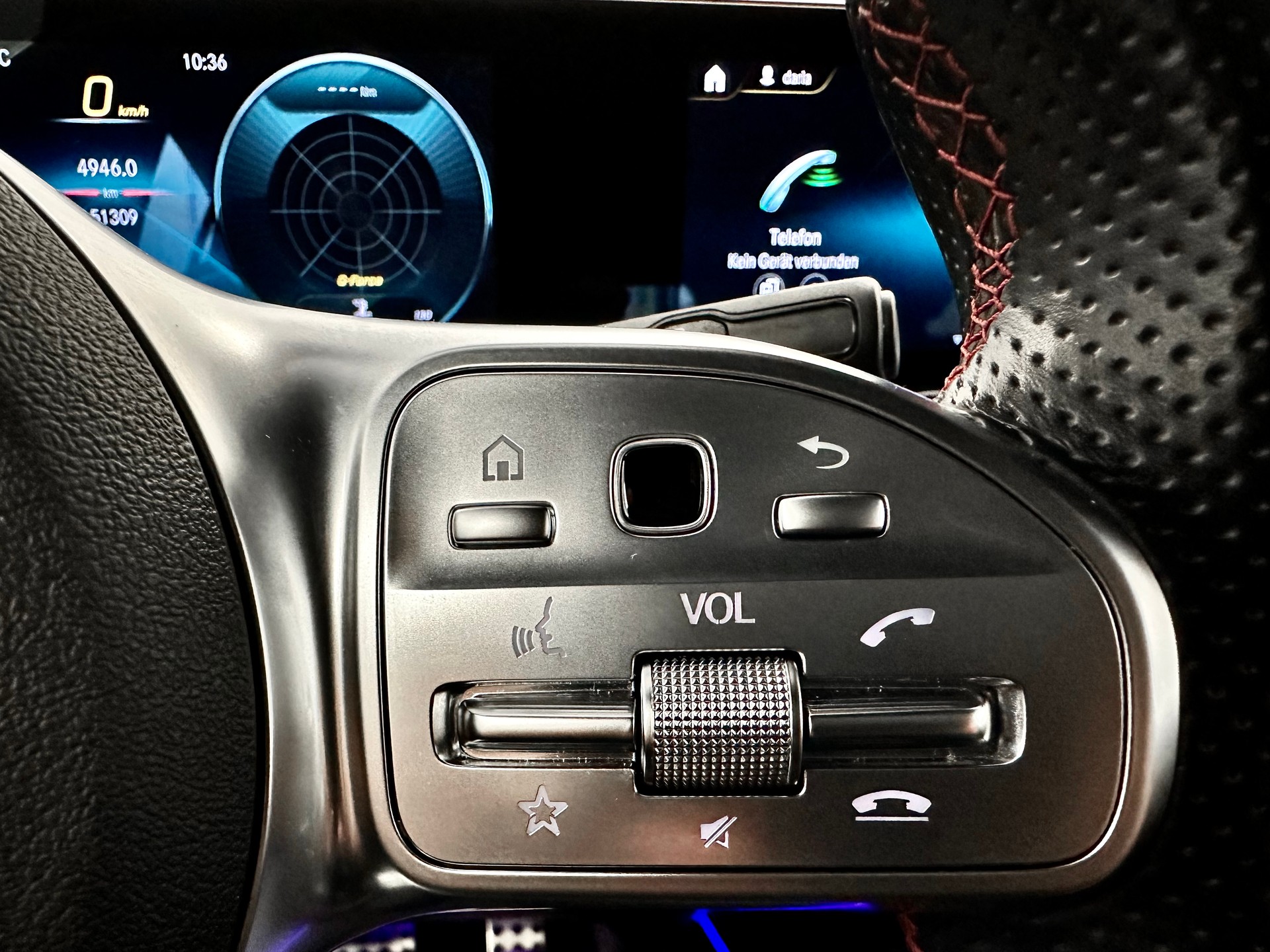 MERCEDES-BENZ GLA 220d 4Matic AMG Line 8G-DCT - 25