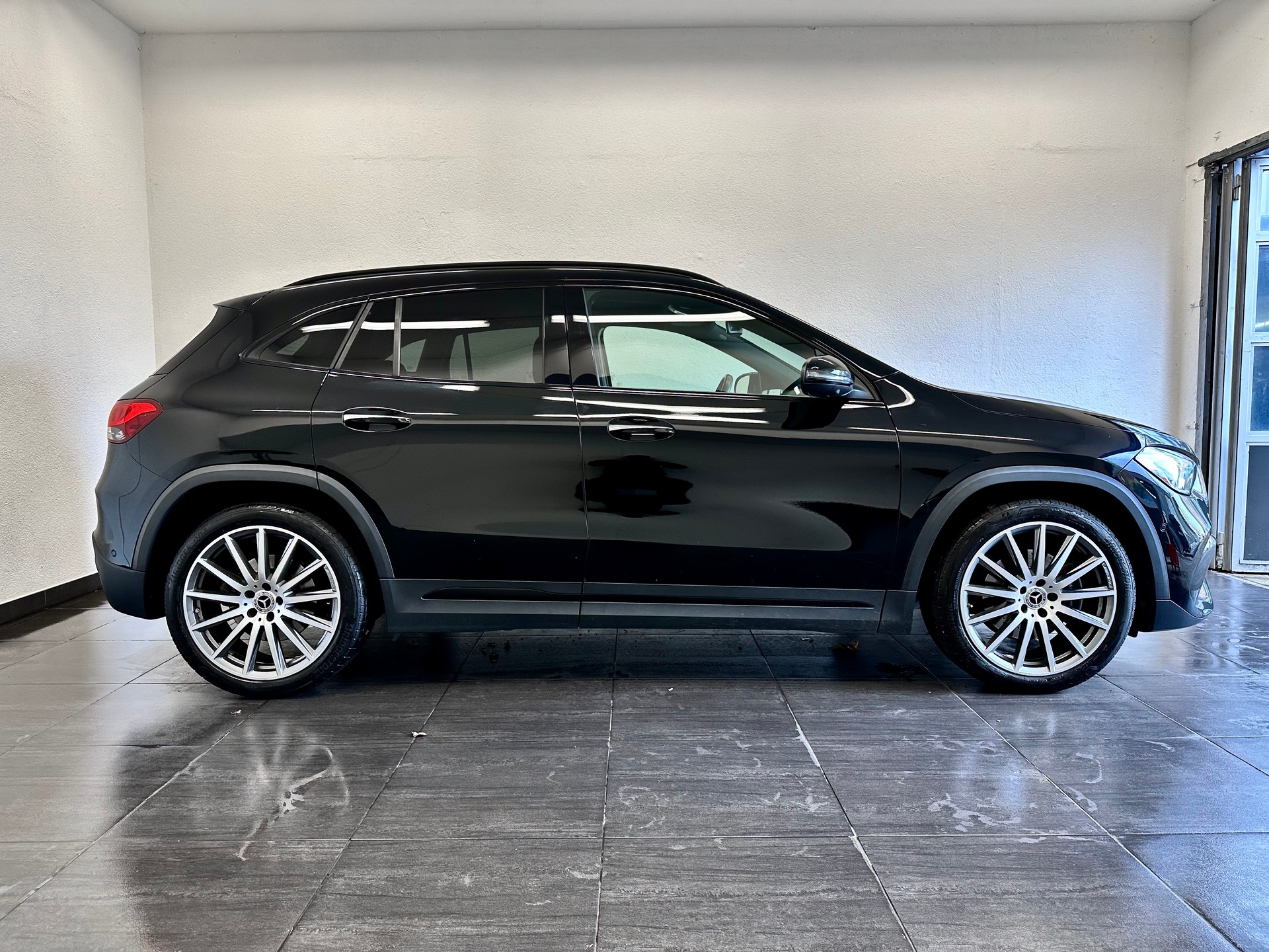 MERCEDES-BENZ GLA 220d 4Matic AMG Line 8G-DCT - 5