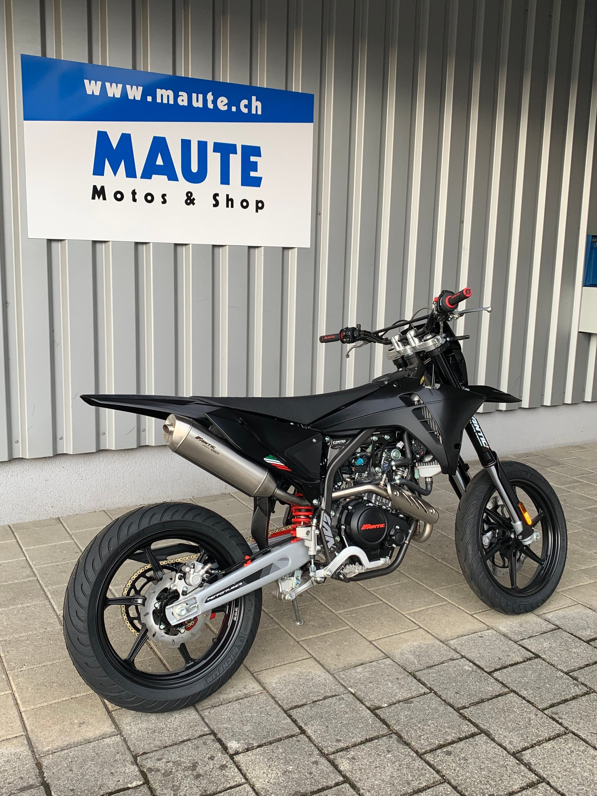FANTIC XMF 125 Motard Performance Black Edition - 7