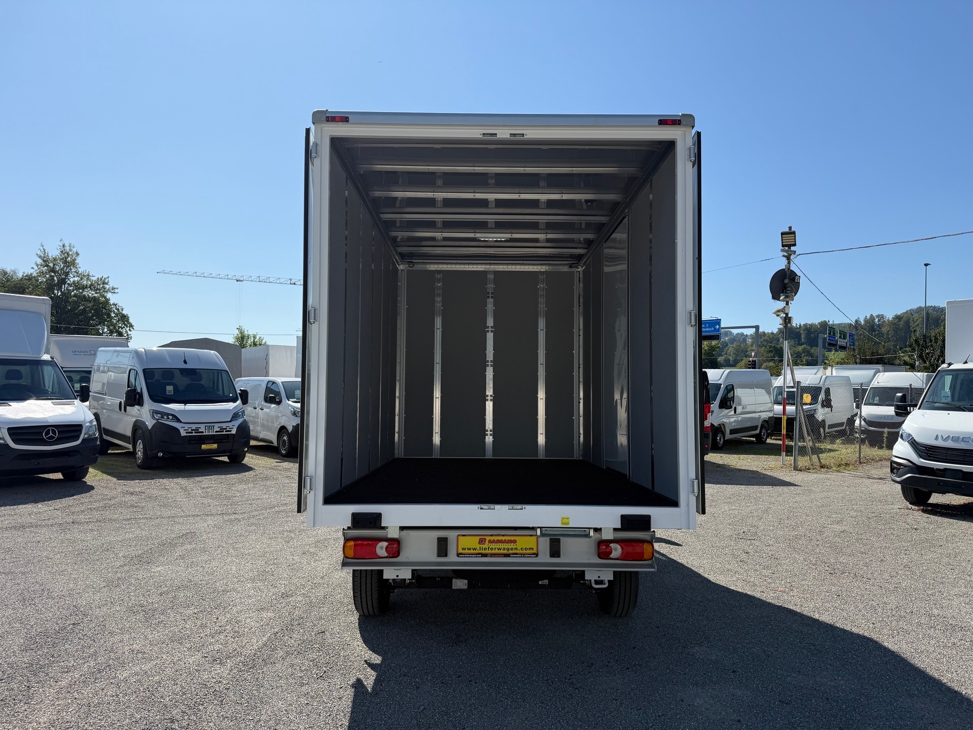 FIAT Ducato 35 2.2 MJ 140 Heavy Koffer mit Flügeltüren 1000 Kg. Nutzlast - 8