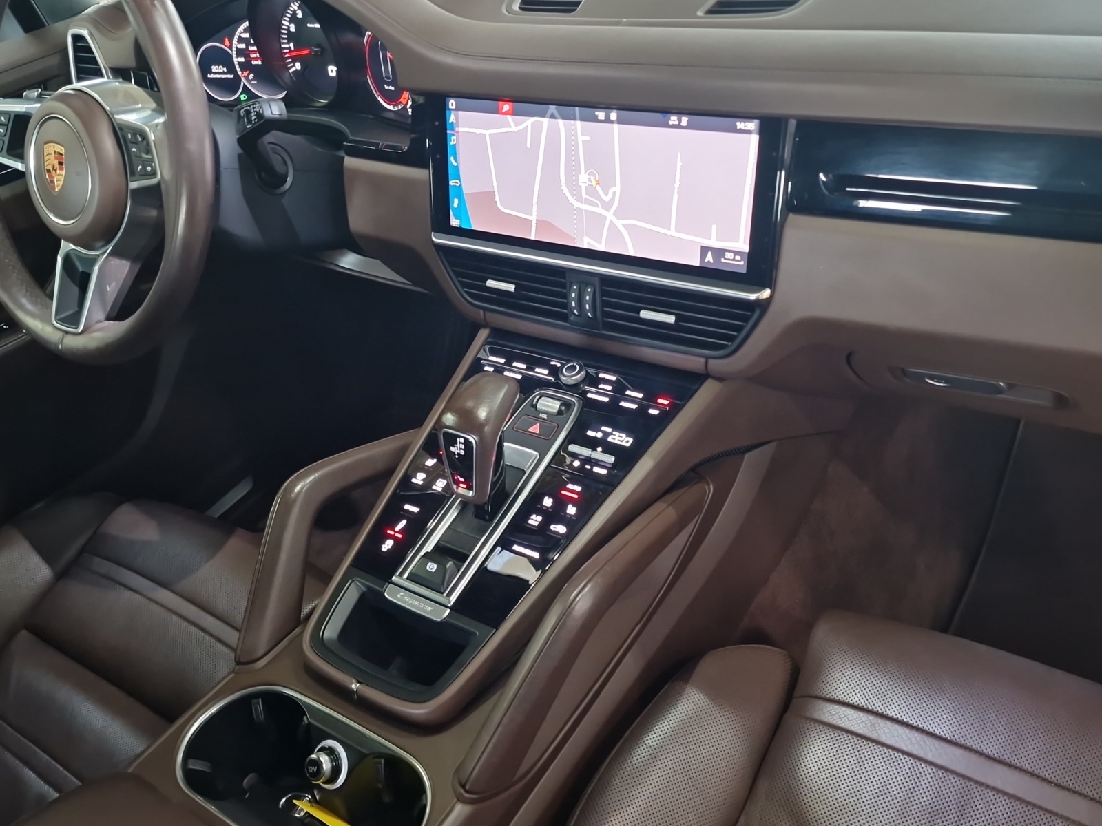 PORSCHE Cayenne S - 15