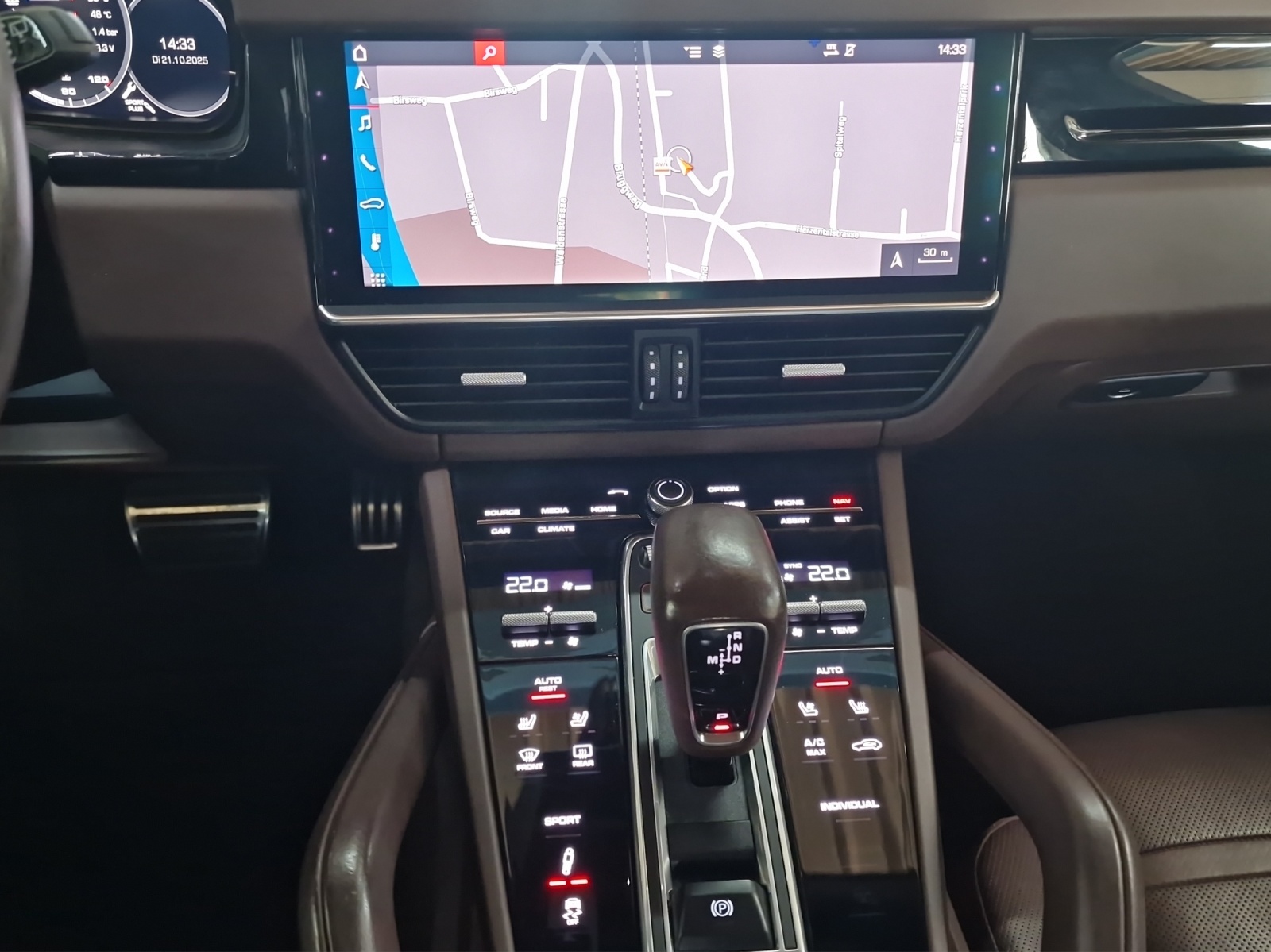 PORSCHE Cayenne S - 9