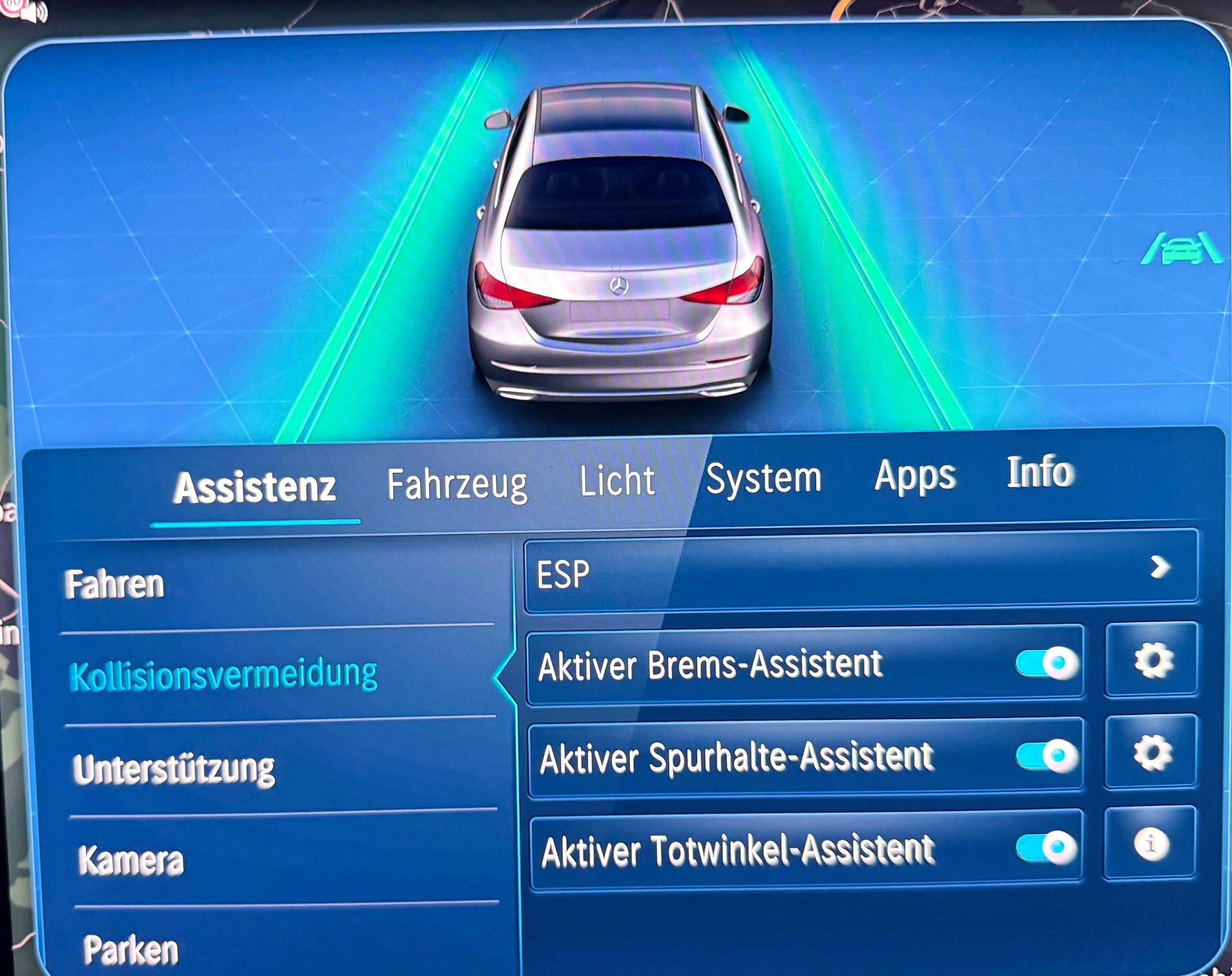 MERCEDES-BENZ C 300 AMG Line 4 Matic ***TAGESZULASSUNG*** - 16