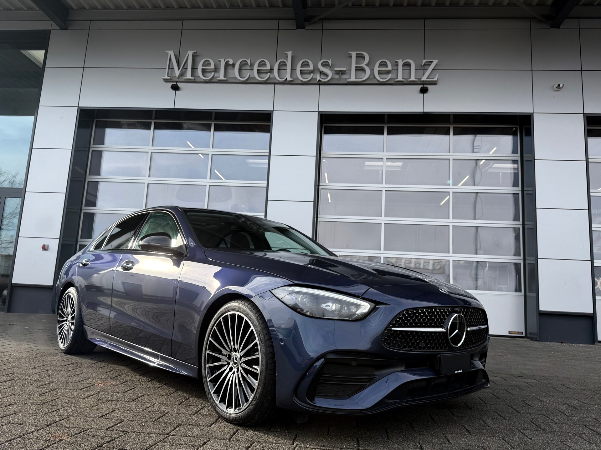 MERCEDES-BENZ C 300 AMG Line 4 Matic ***TAGESZULASSUNG***