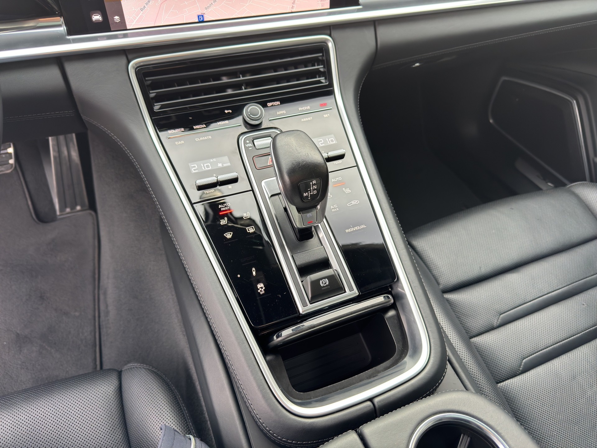 PORSCHE Panamera 4S E-Hybrid PDK - 13