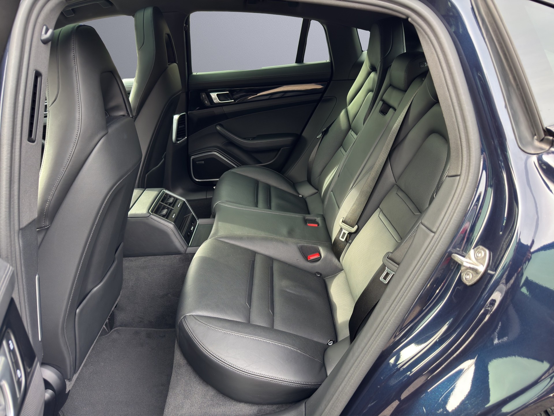 PORSCHE Panamera 4S E-Hybrid PDK - 16