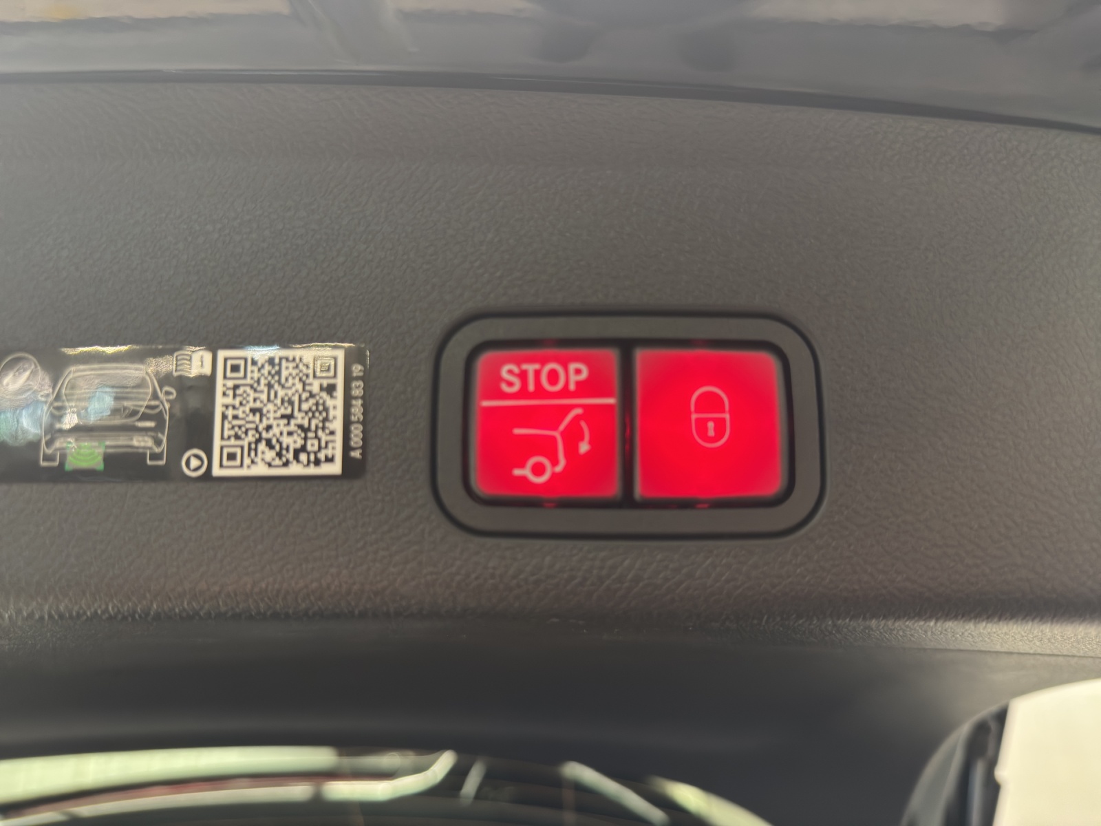 MERCEDES-BENZ GLC 400 4Matic with EQ Technology - 12