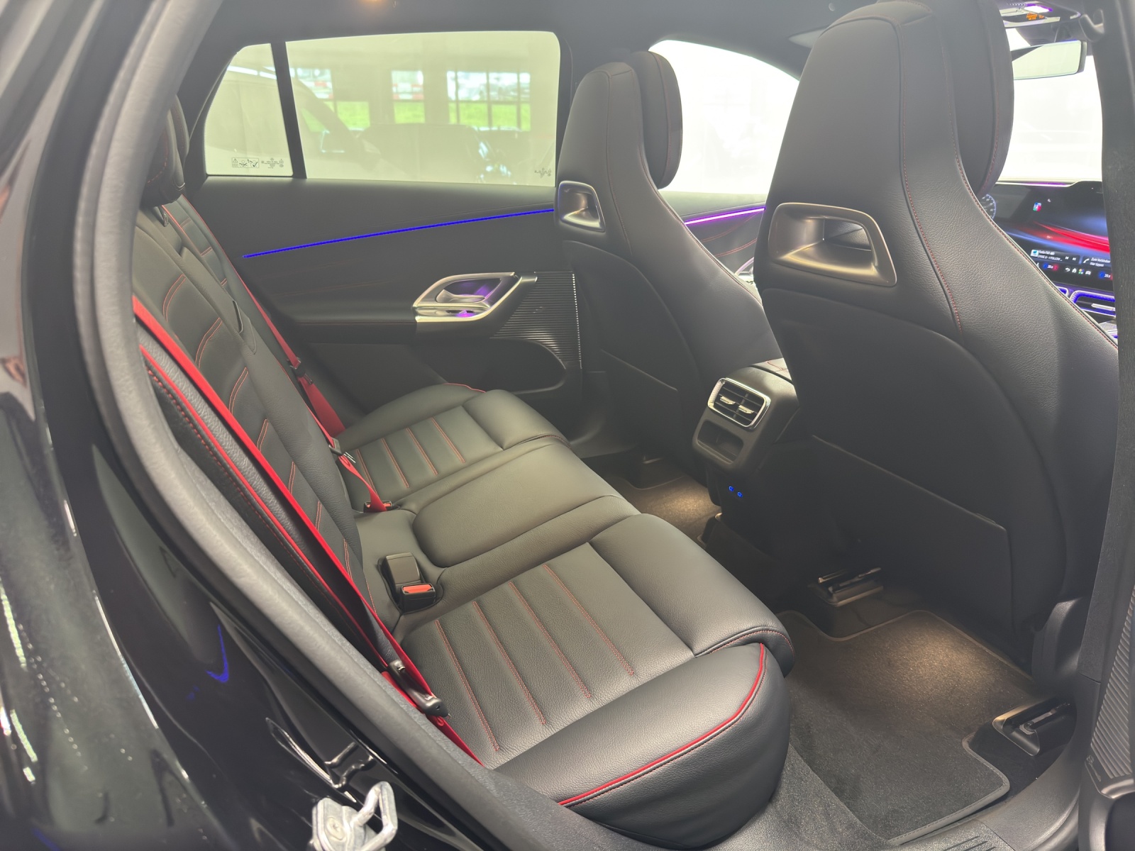 MERCEDES-BENZ GLC 400 4Matic with EQ Technology - 10