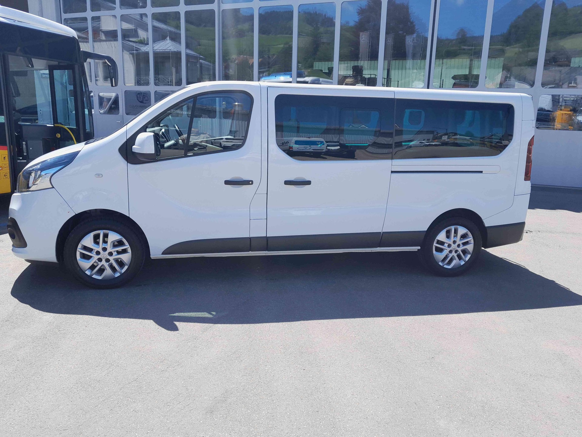 RENAULT Trafic Passenger 1.6 dCi TwinTurbo Authentique - 2
