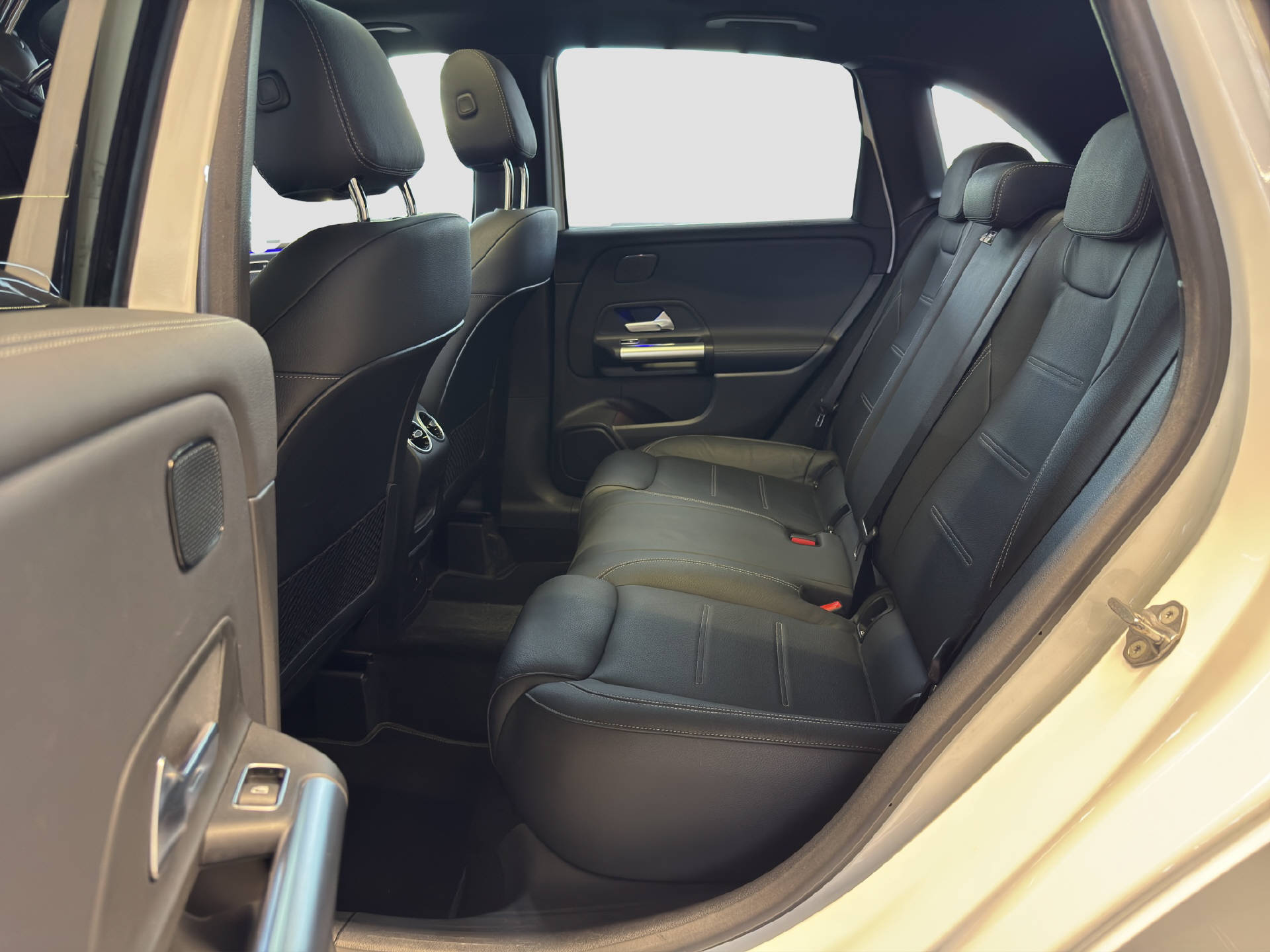 MERCEDES-BENZ B 200 Night Star - 14