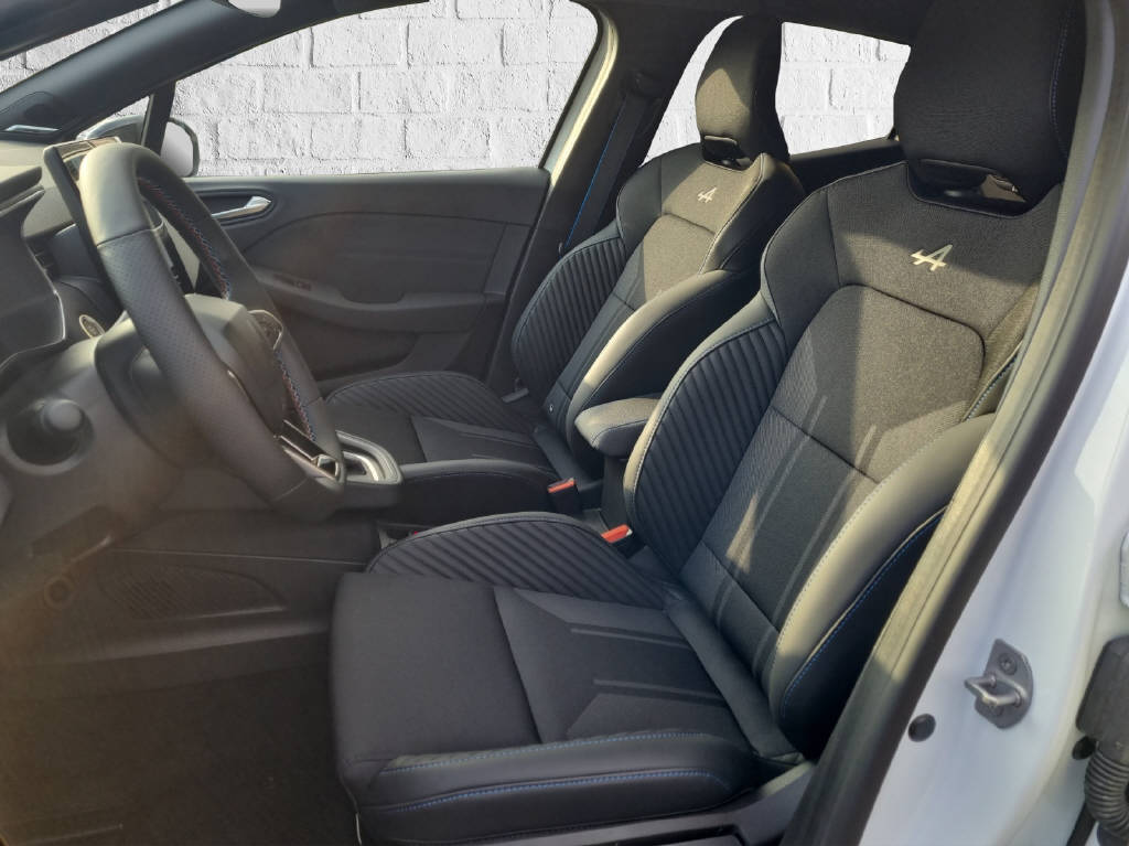 RENAULT CLIO esprit Alpine full hybrid E-Tech 145 - 6