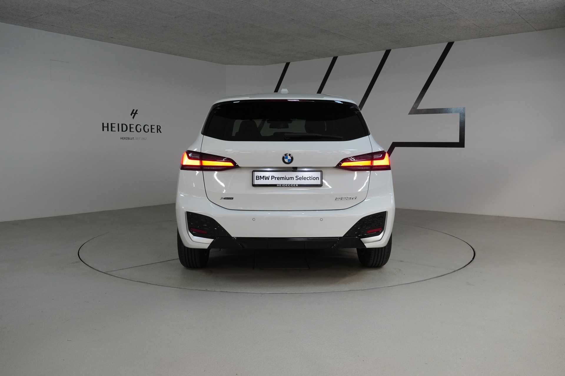 BMW 223d Active Tourer xDrive M Sport DKG - 6