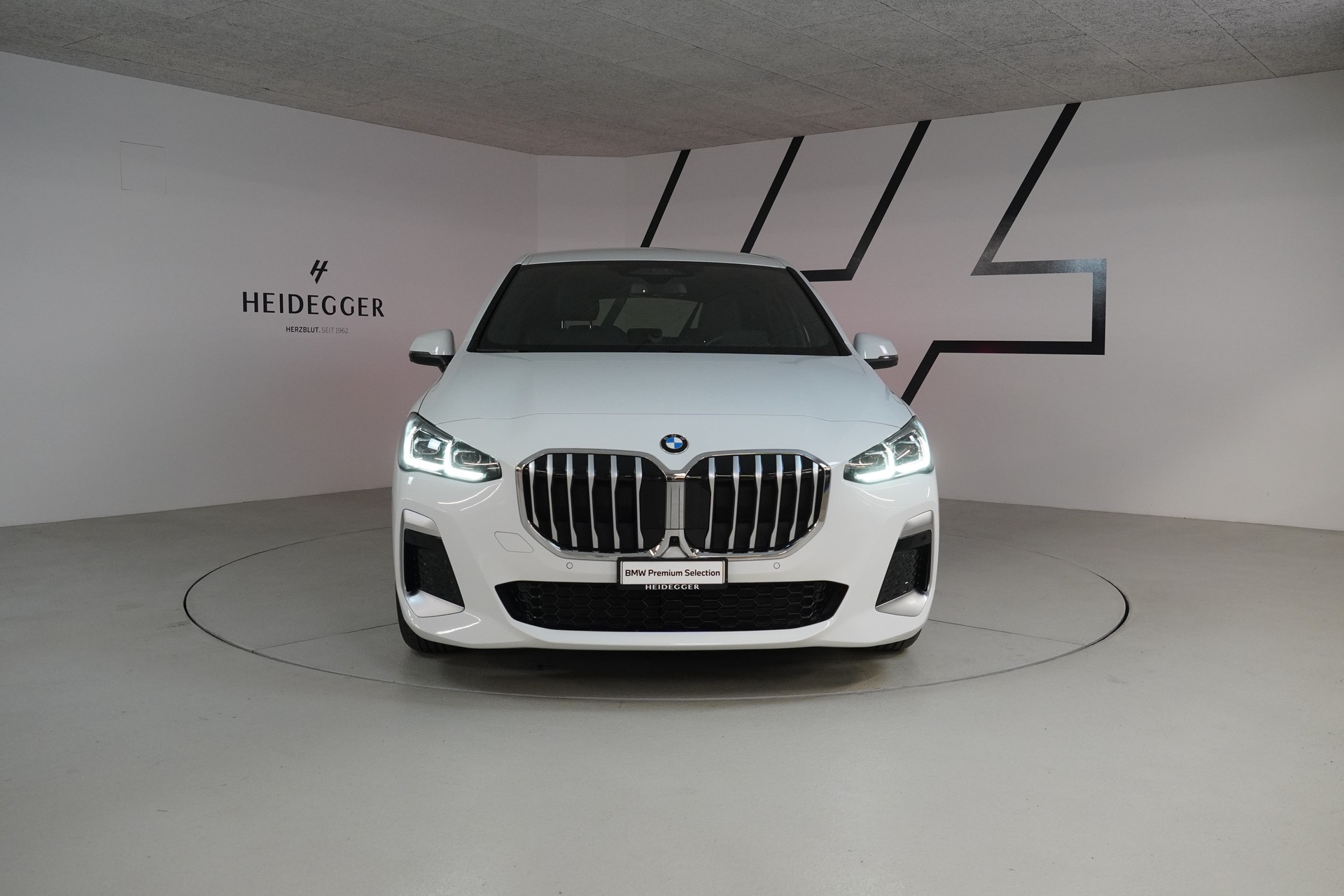 BMW 223d Active Tourer xDrive M Sport DKG - 2