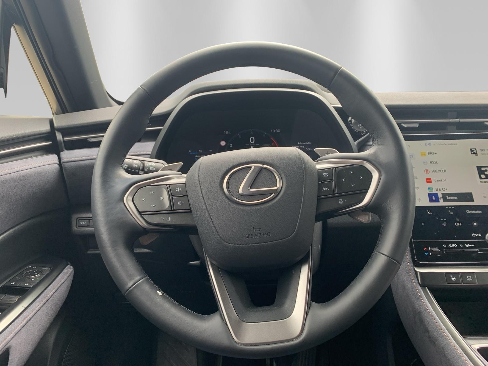 LEXUS LBX 1.5 Hybrid Cool AWD - 12