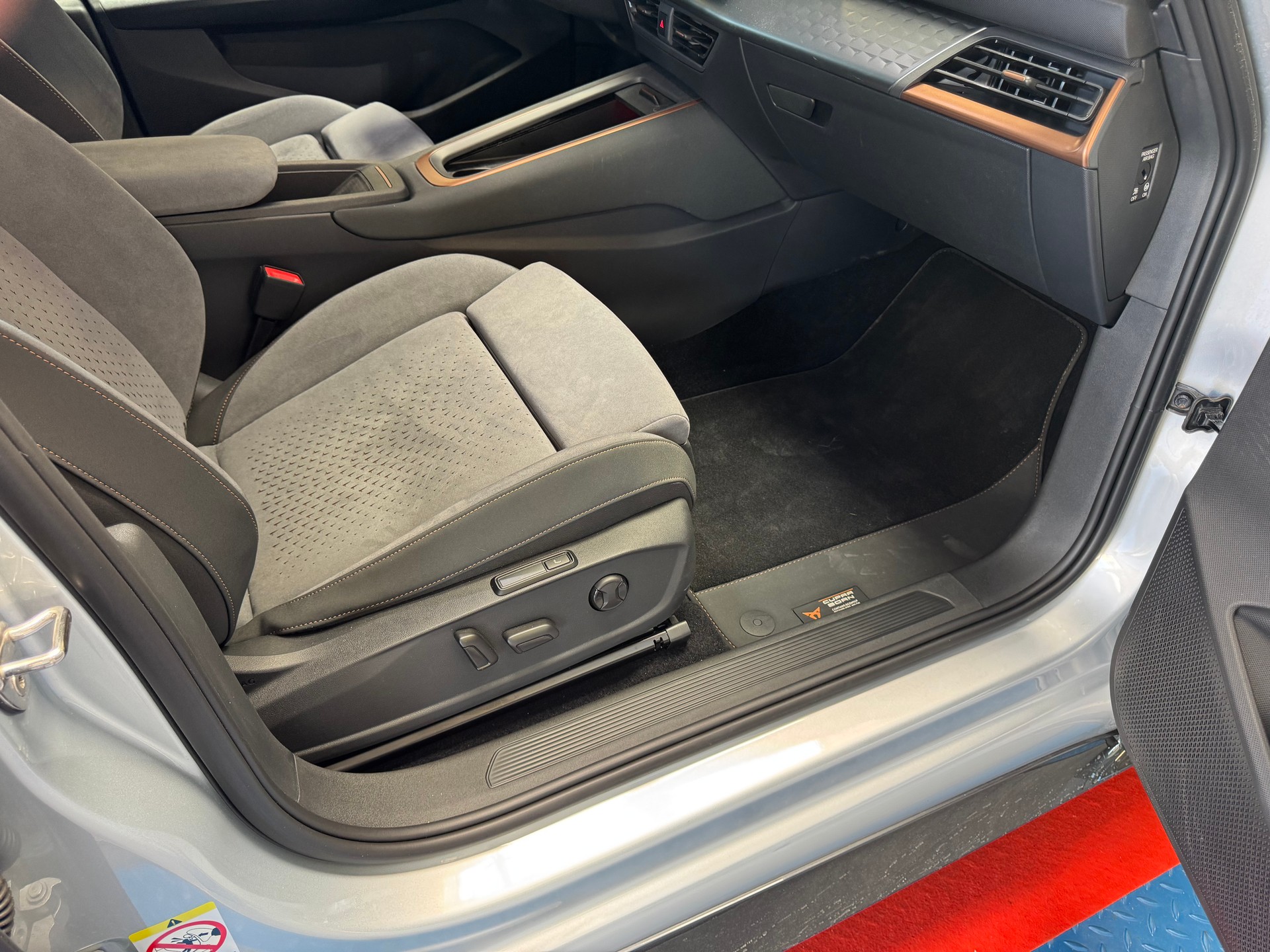 CUPRA 77kWh e-boost - 9