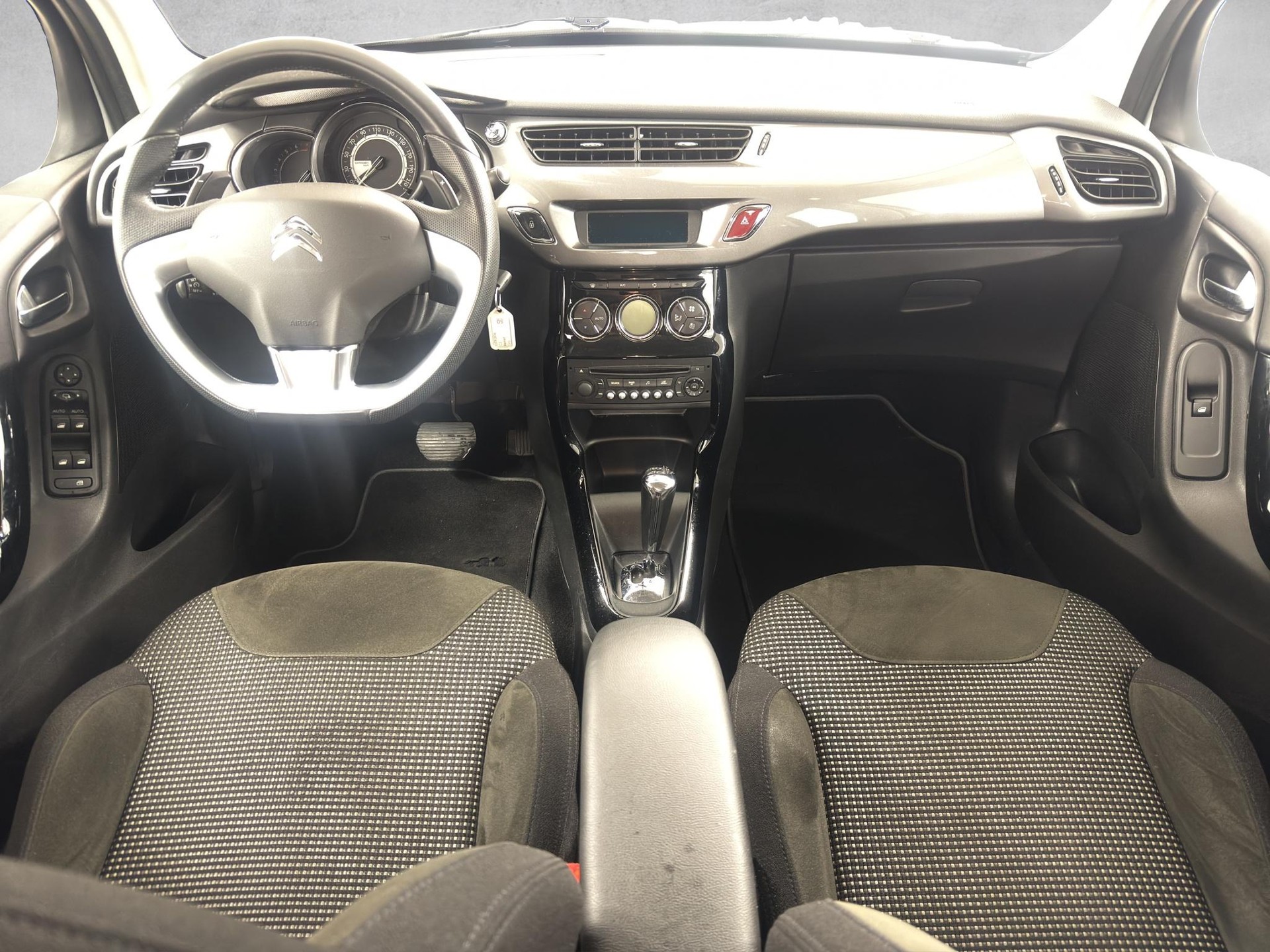 CITROEN C3 1.2i Exclusive ETG5 - 11