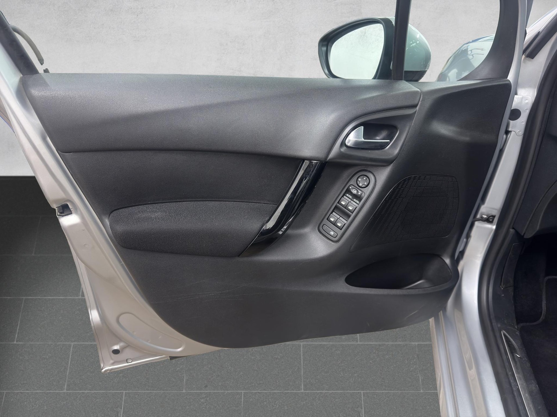 CITROEN C3 1.2i Exclusive ETG5 - 9