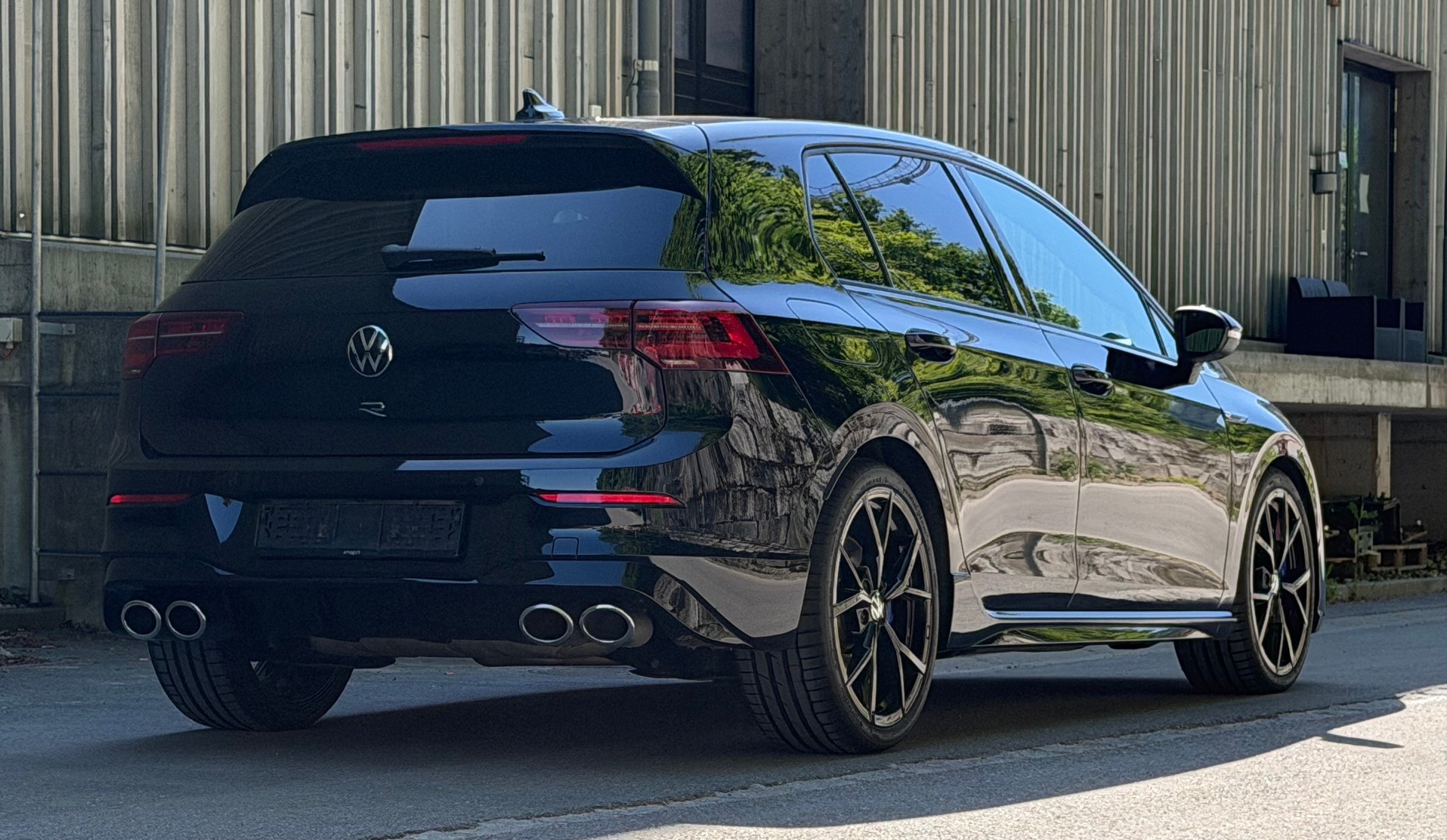 VW Golf 2.0 TSI R DSG 4Motion - 10