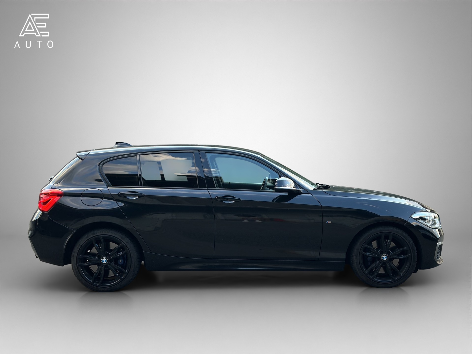 BMW M135i xDrive Steptronic - 8