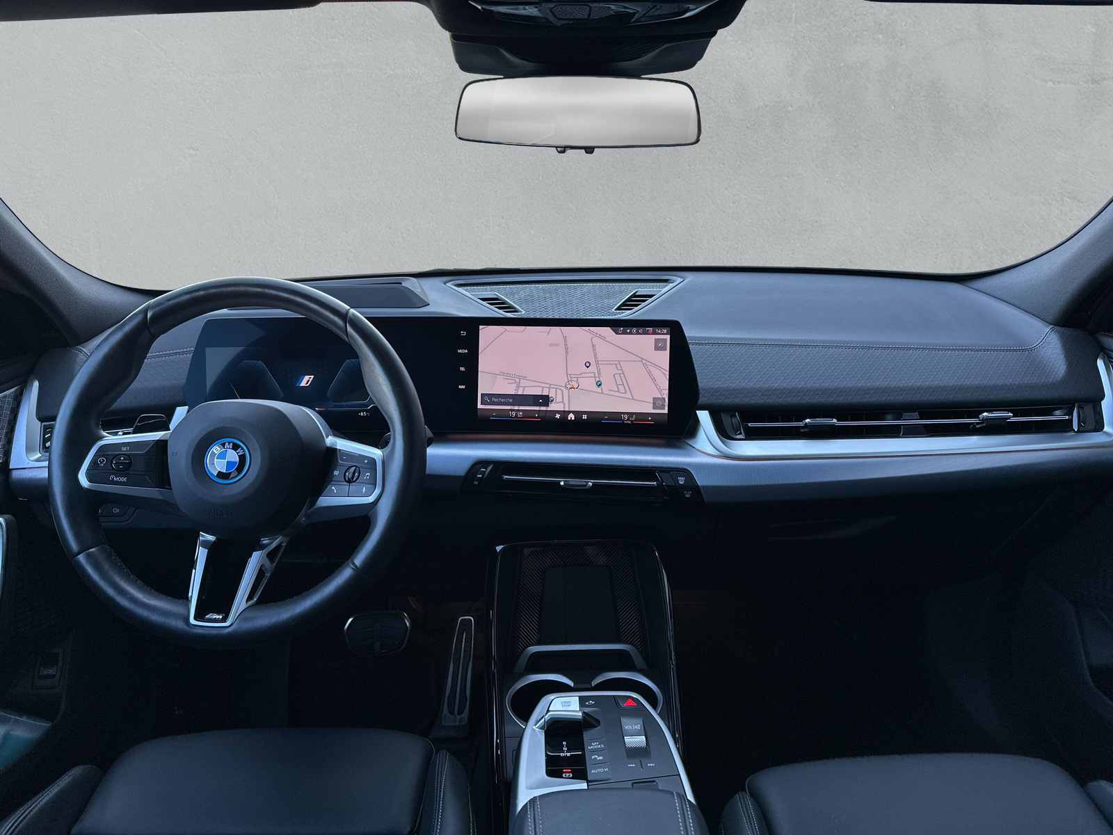 BMW iX2 xDrive 30 M Sport **Action de leasing à 1.9%** 📍 - 14