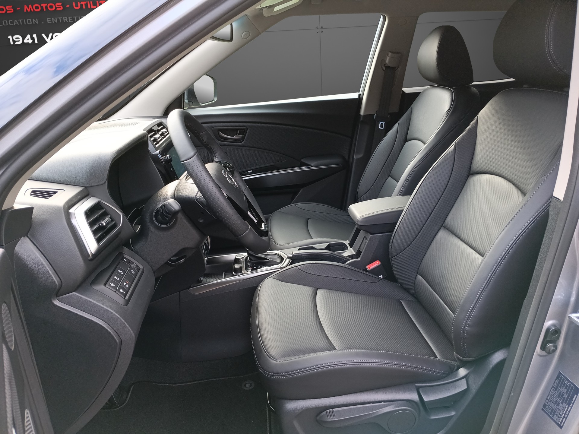 KGM-SsangYong Tivoli 1.5 T GDI Platinum 4WD Automat - 9