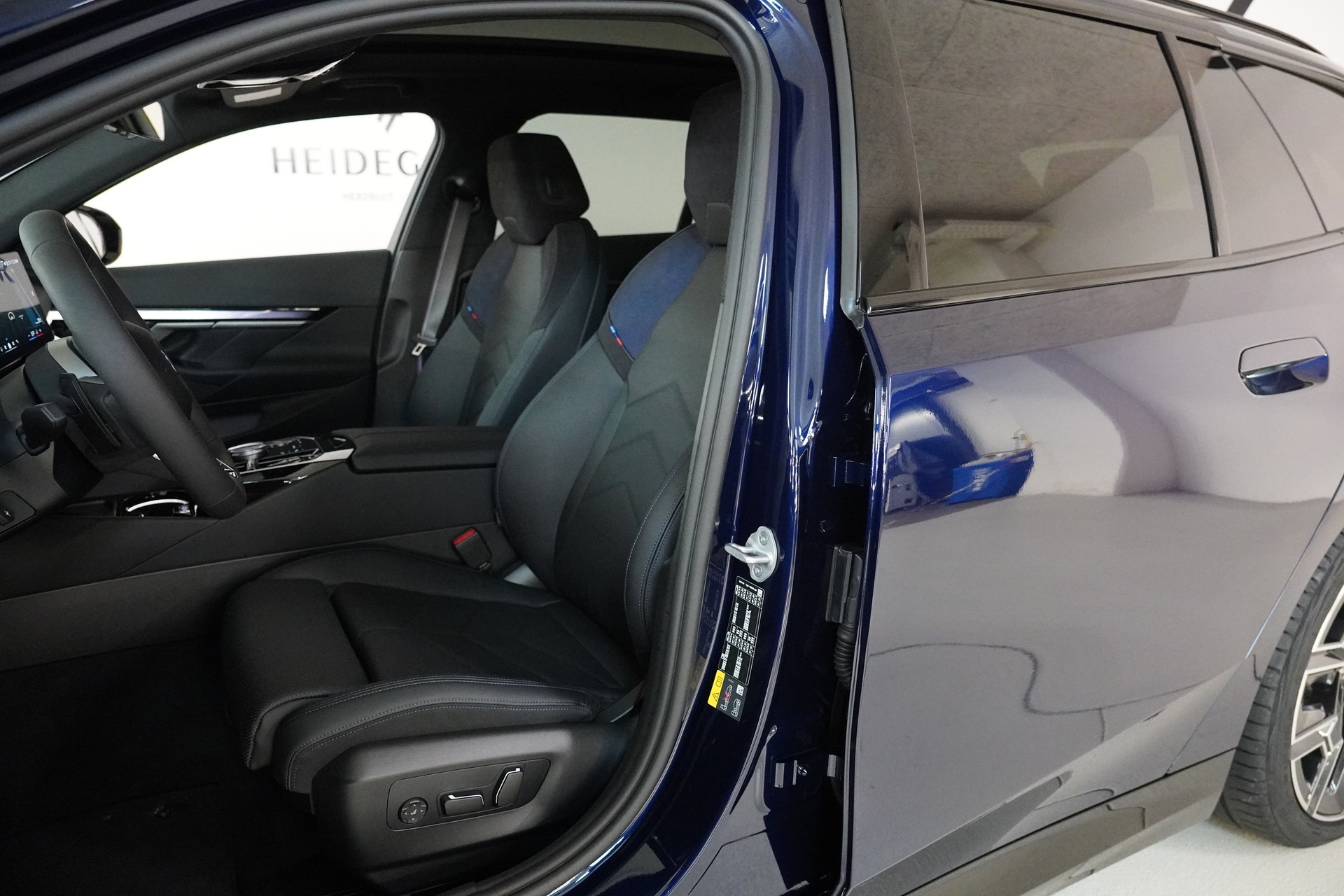 BMW 550e xDrive Touring M Sport Pro Steptronic - 12