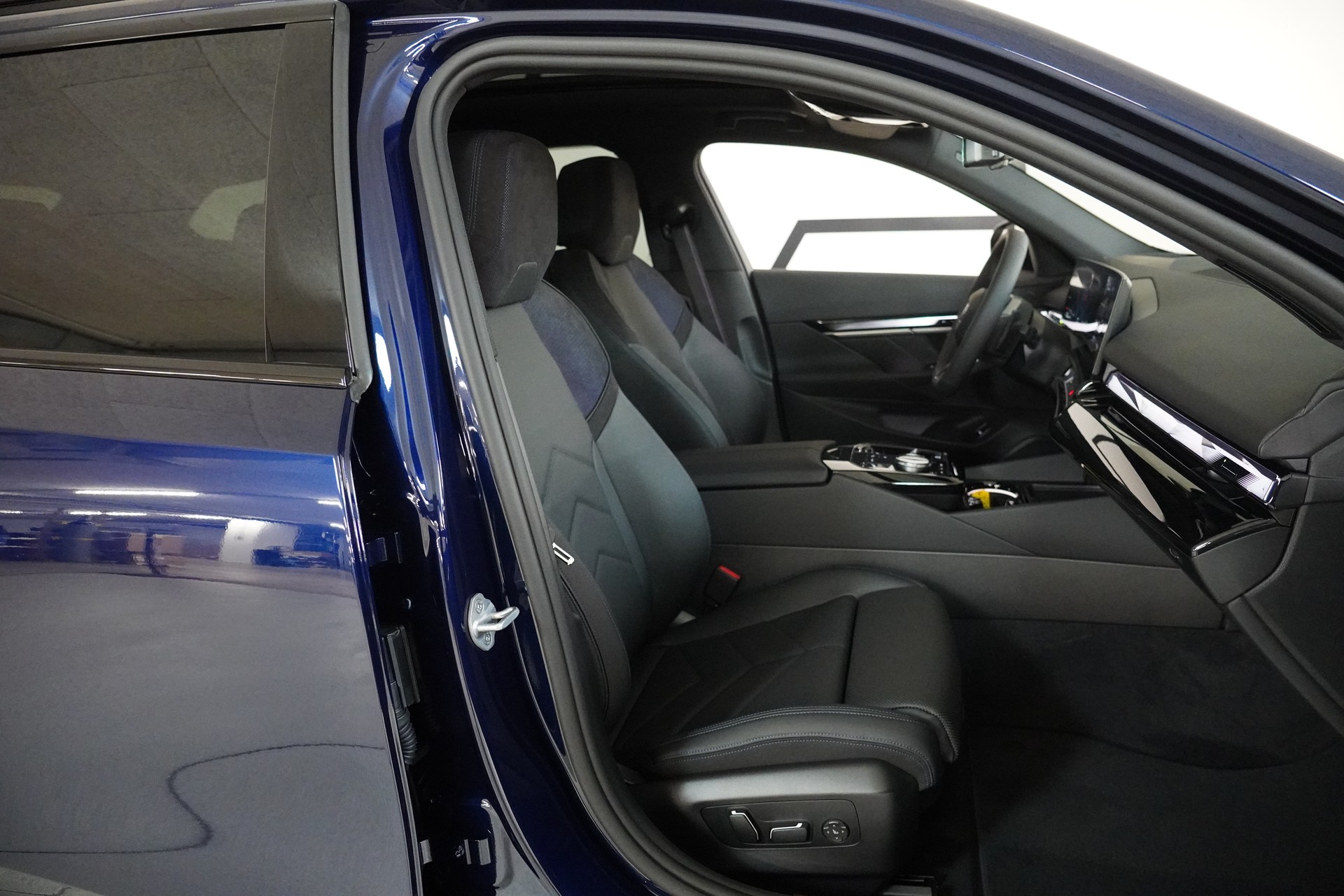 BMW 550e xDrive Touring M Sport Pro Steptronic - 15