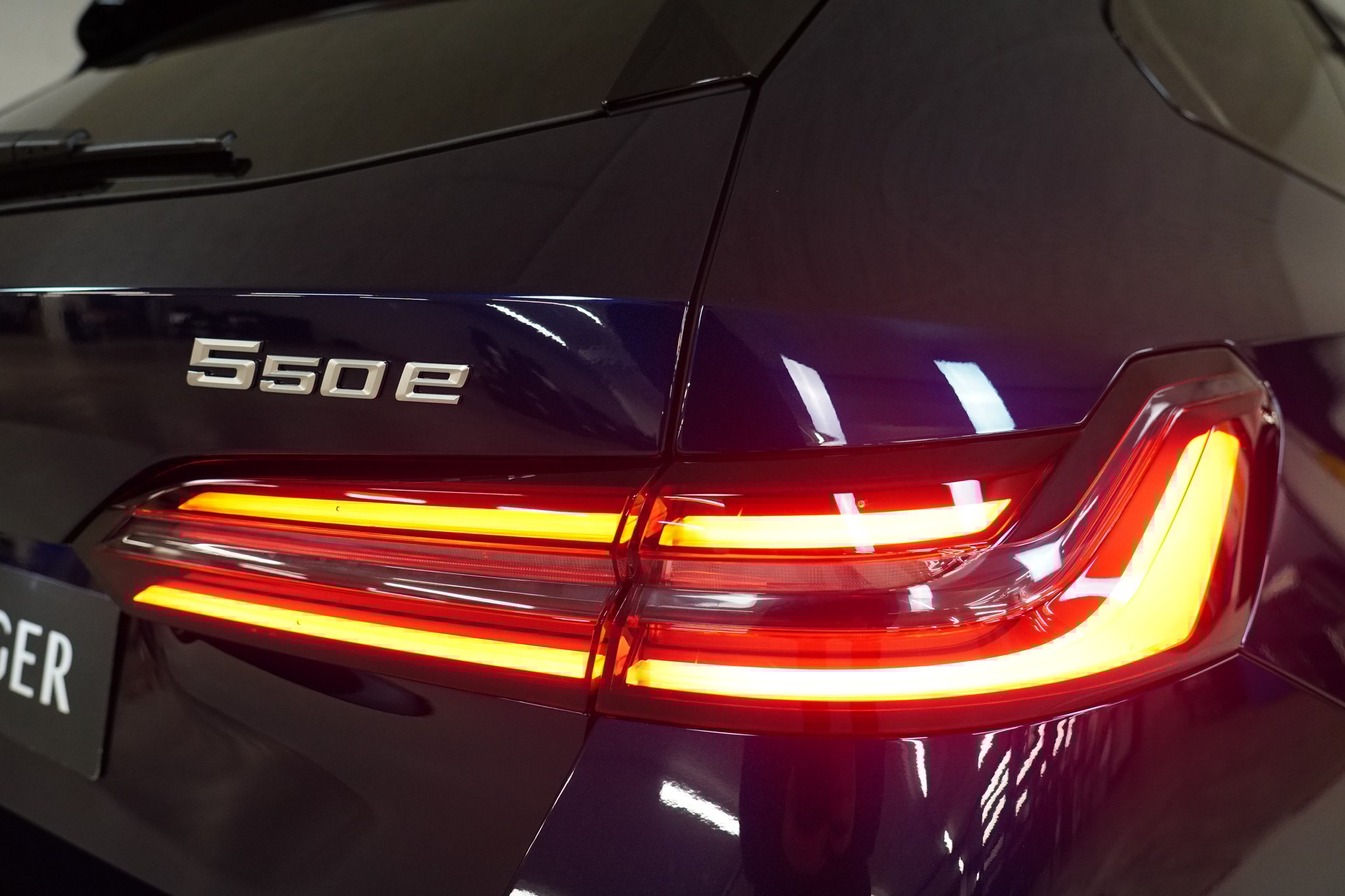 BMW 550e xDrive Touring M Sport Pro Steptronic - 16