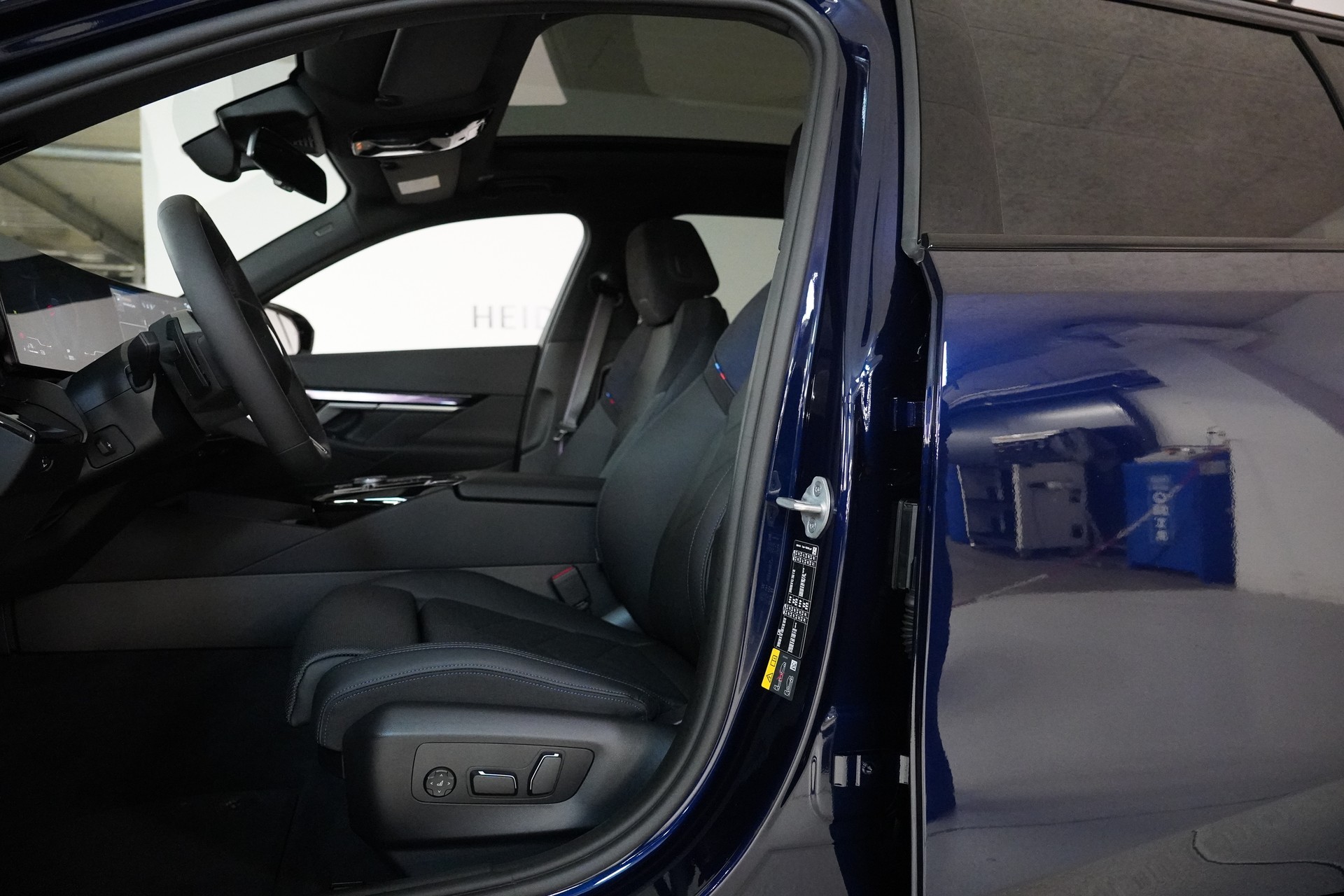 BMW 550e xDrive Touring M Sport Pro Steptronic - 11