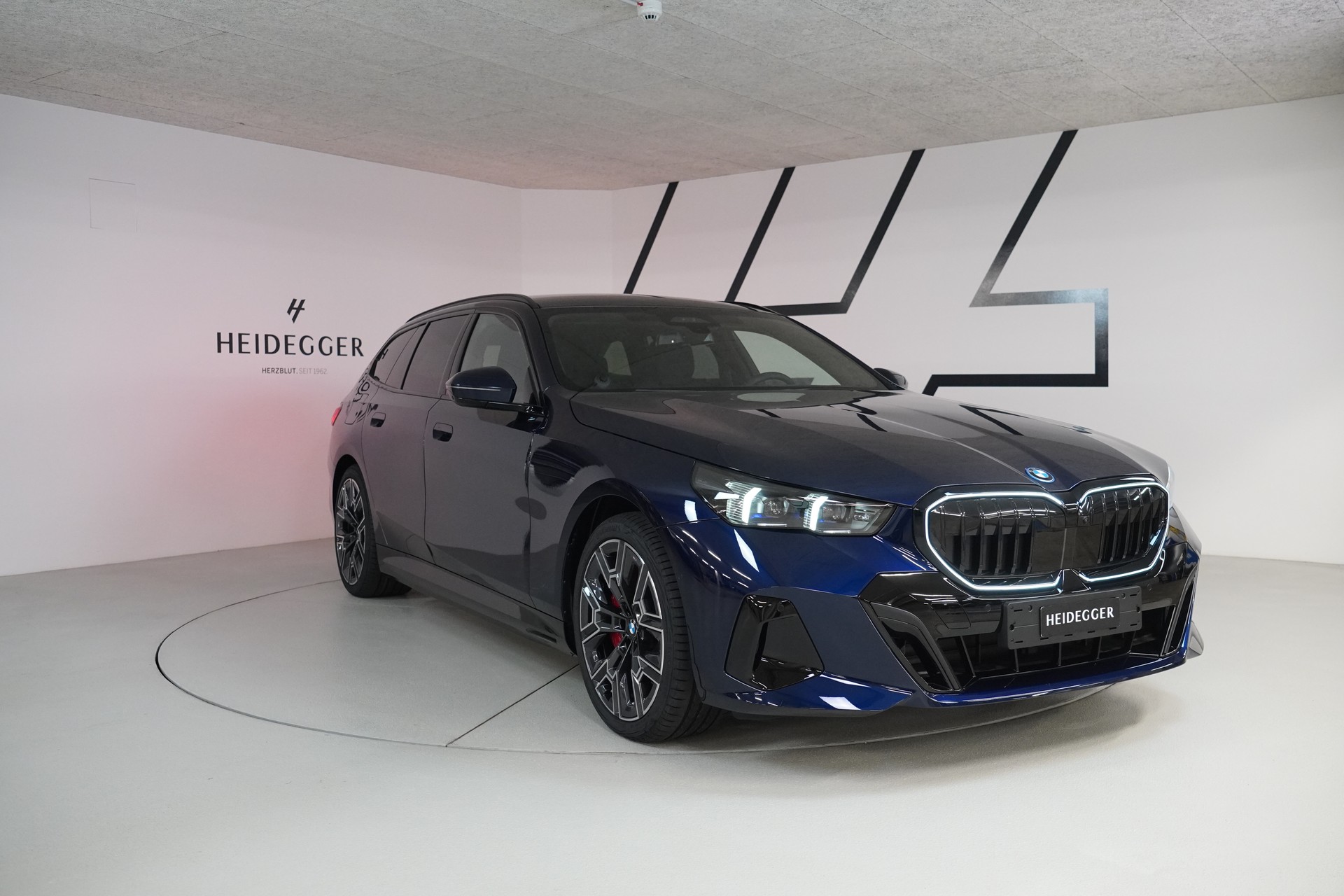 BMW 550e xDrive Touring M Sport Pro Steptronic - 3