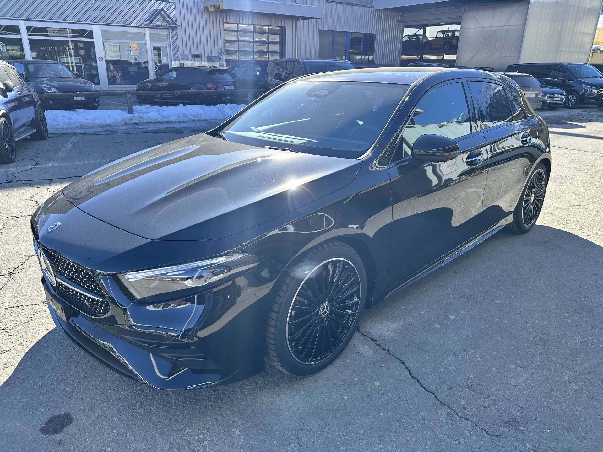 MERCEDES-BENZ A 250 AMG Line 4Matic - 5