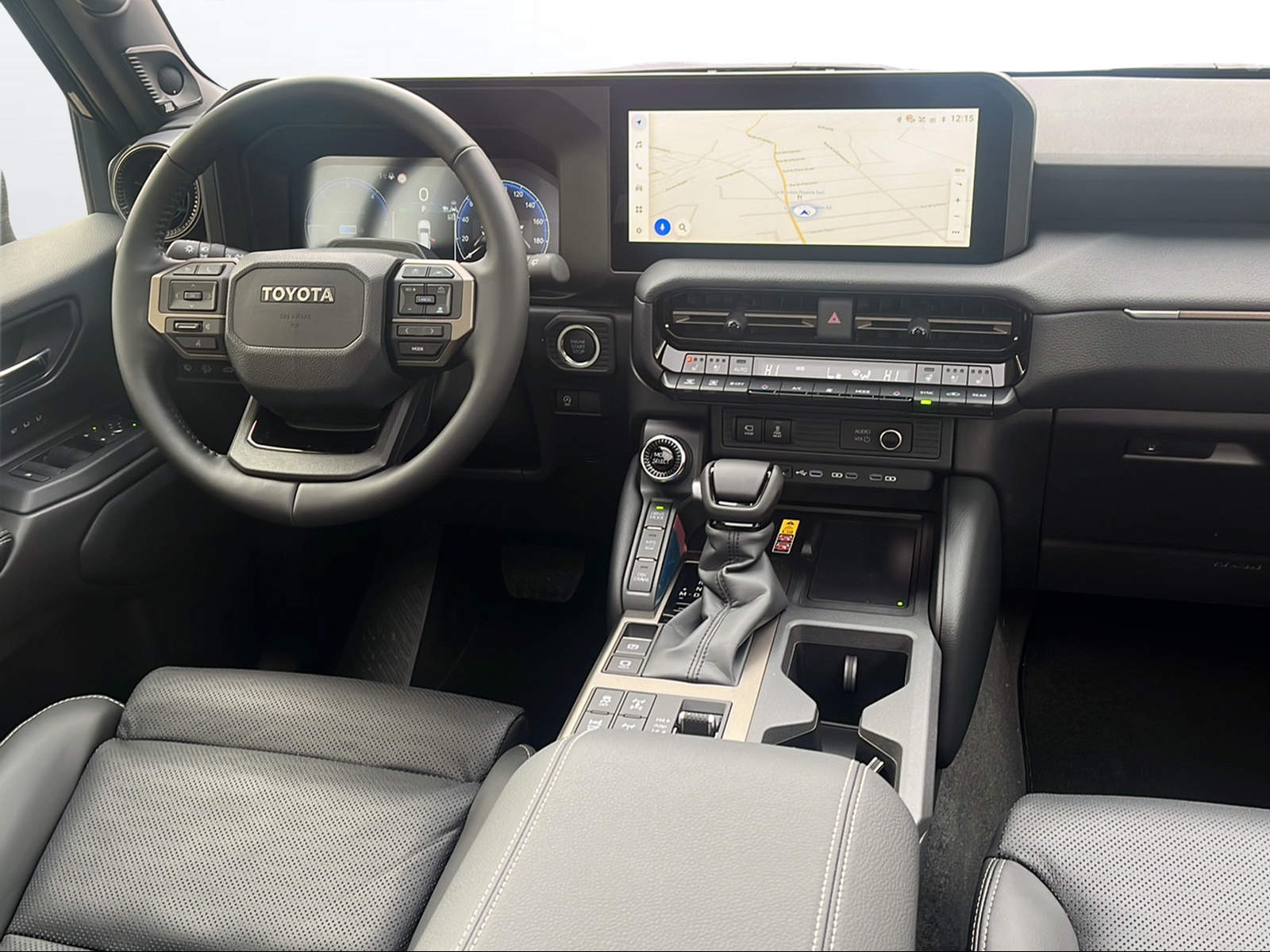 TOYOTA Land Cruiser 2.8TD 48V Invincible - 8