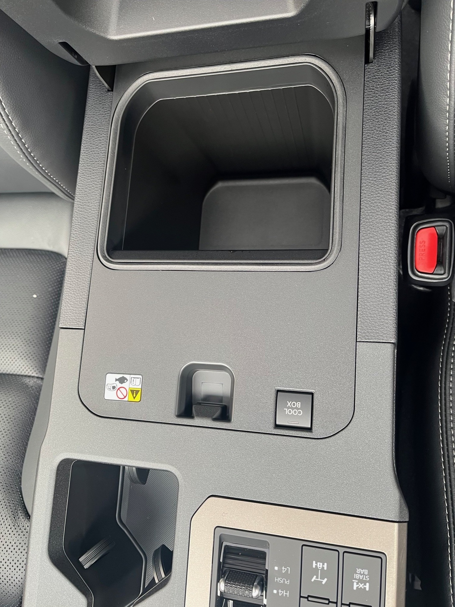 TOYOTA Land Cruiser 2.8TD 48V Invincible - 17