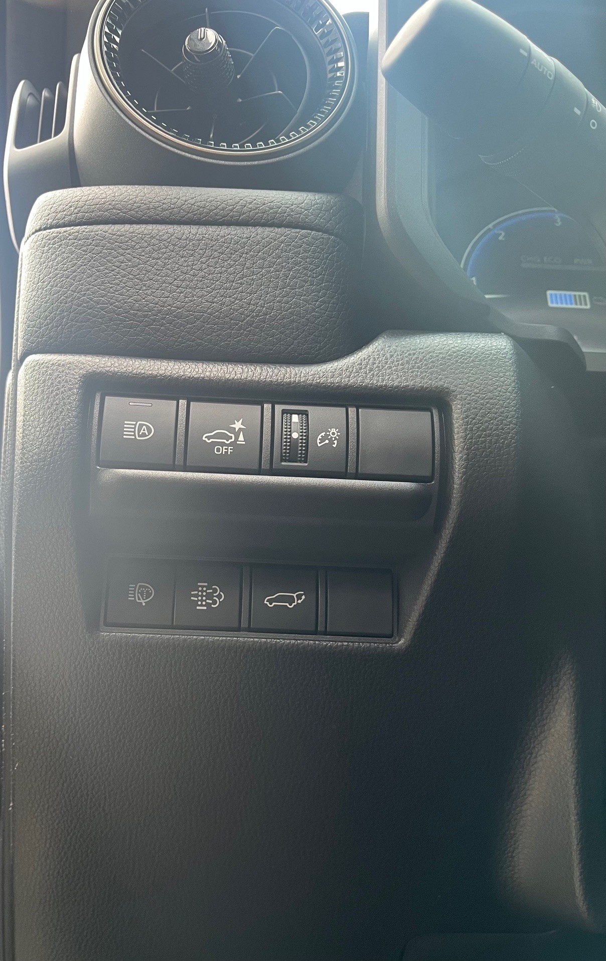 TOYOTA Land Cruiser 2.8TD 48V Invincible - 15