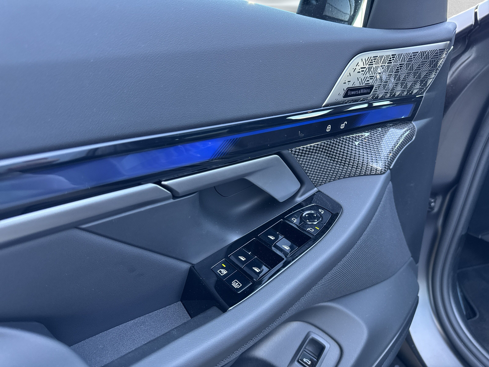 BMW M5 xDrive - 17